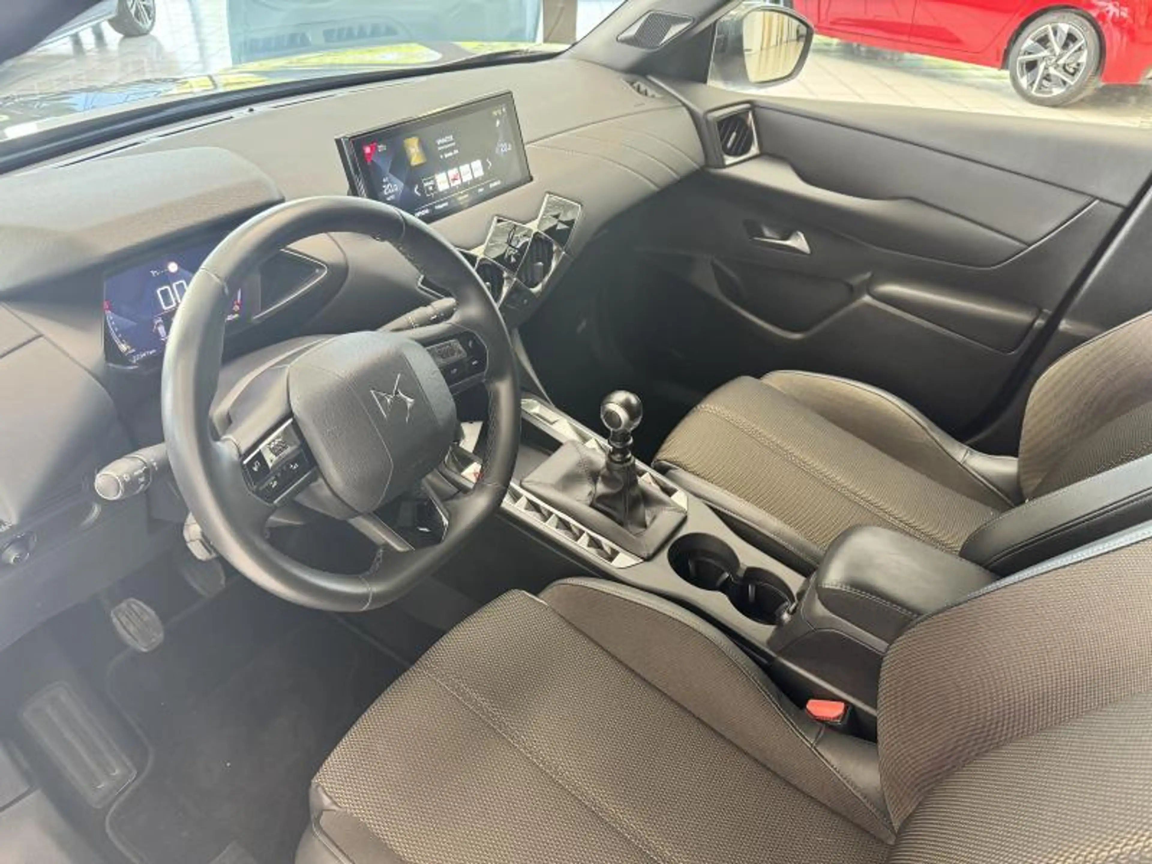 DS Automobiles DS 3 Crossback Bastille - Camera - Carplay — photo 8