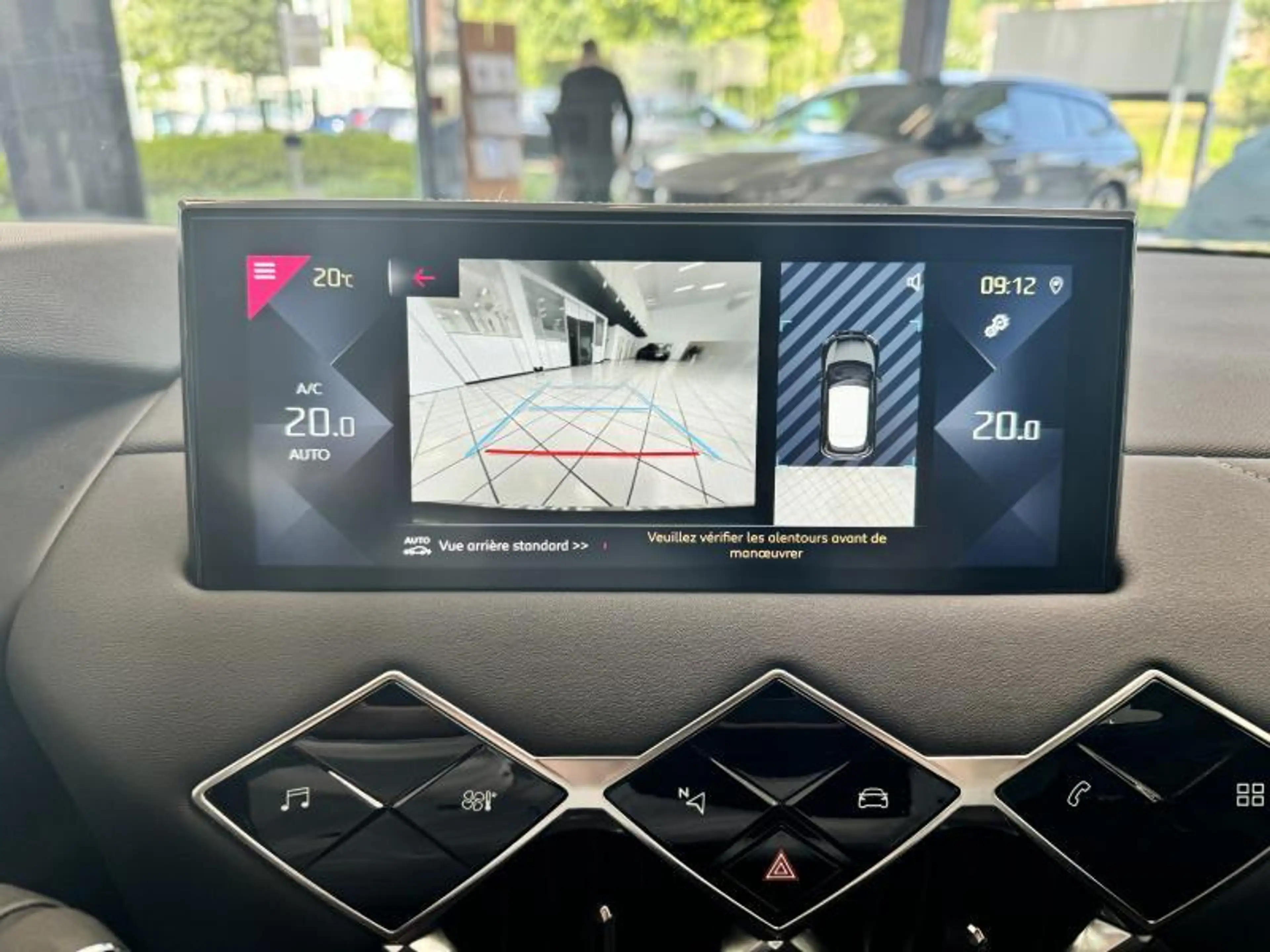 DS Automobiles DS 3 Crossback Bastille - Camera - Carplay — photo 12
