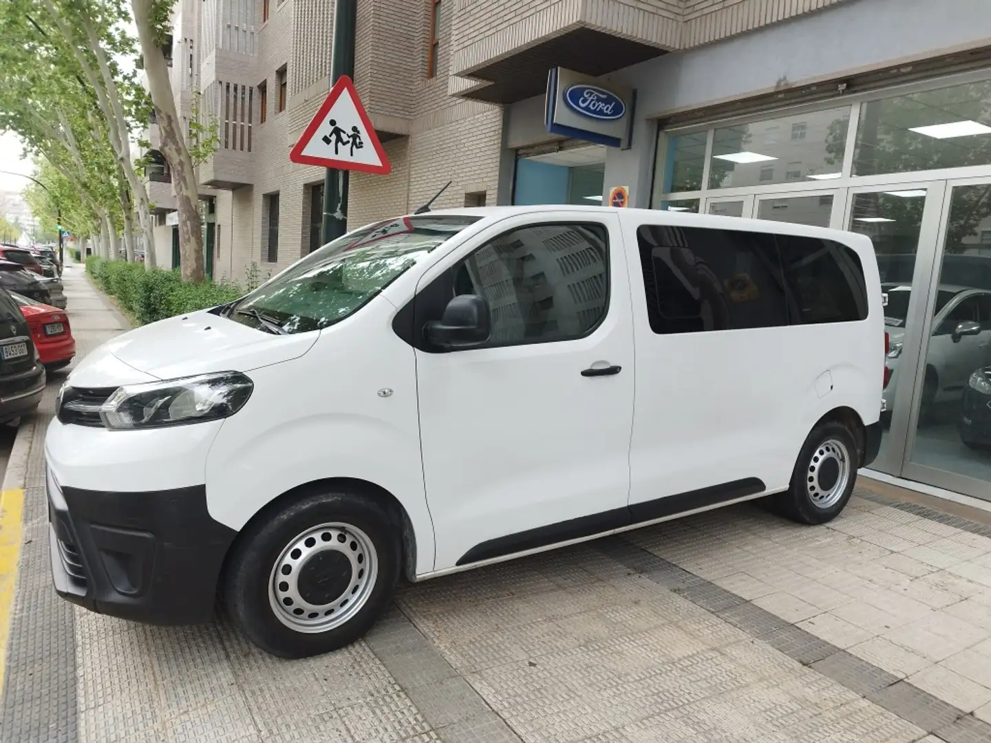 Toyota Proace Verso Combi Compact 1.6D 6pl. 115 Weiß - 2