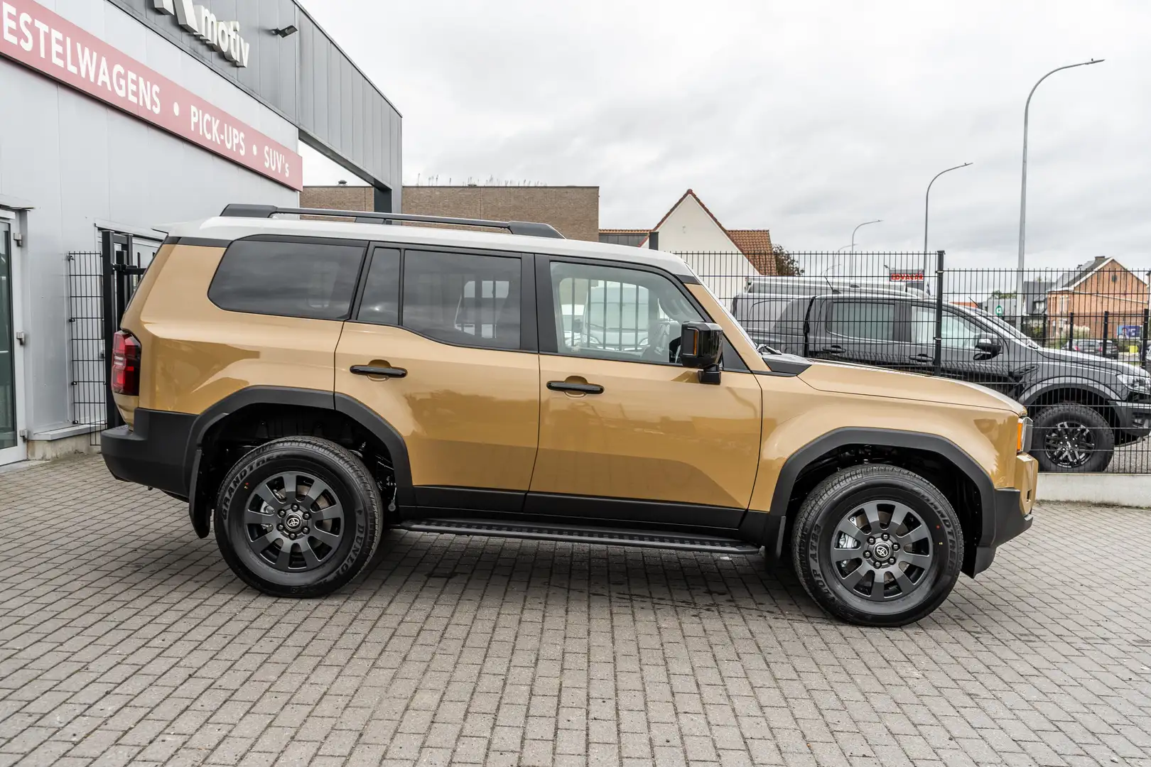 Toyota Land Cruiser 2.8 D4D First Edition - Automaat Gris - 2