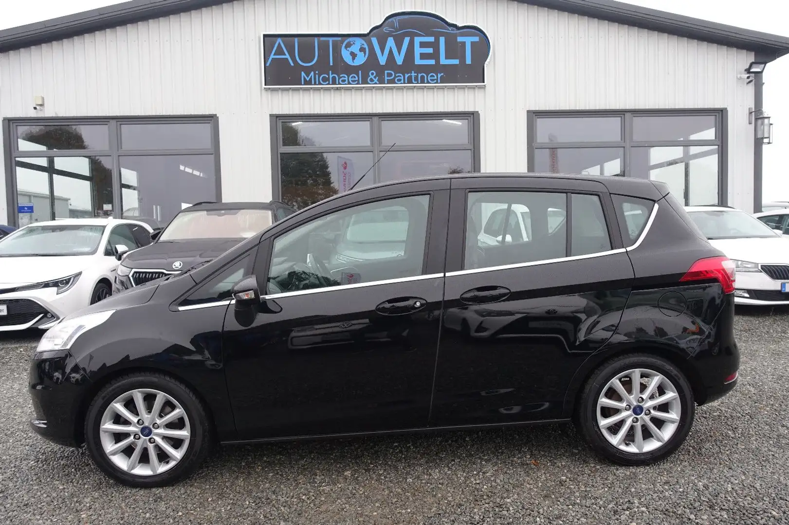 Ford B-Max 1.0 KLIMAAUT PDC SITZH Insp.NEU TÜV 6/27 Noir - 1