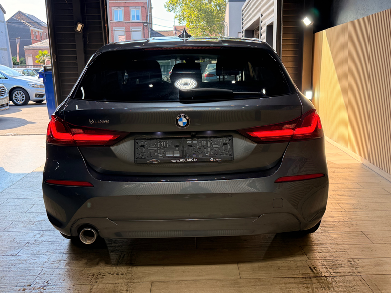 BMW 118 i * GARANTIE 12 MOIS * LOOK M SPORT * 1ER PROP * — photo 8