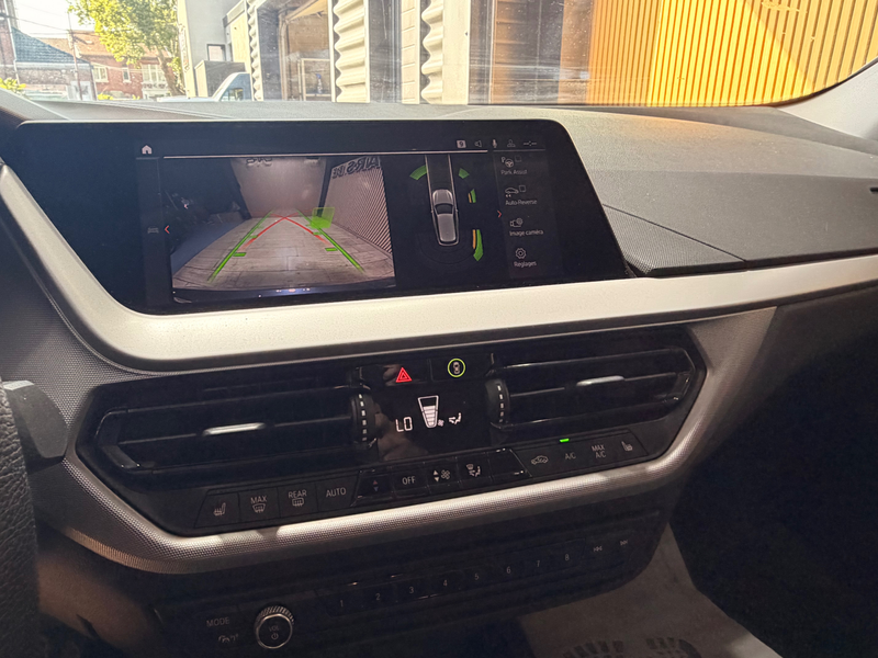 BMW 118 i * GARANTIE 12 MOIS * LOOK M SPORT * 1ER PROP * — photo 14