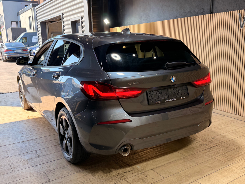 BMW 118 i * GARANTIE 12 MOIS * LOOK M SPORT * 1ER PROP * — photo 9
