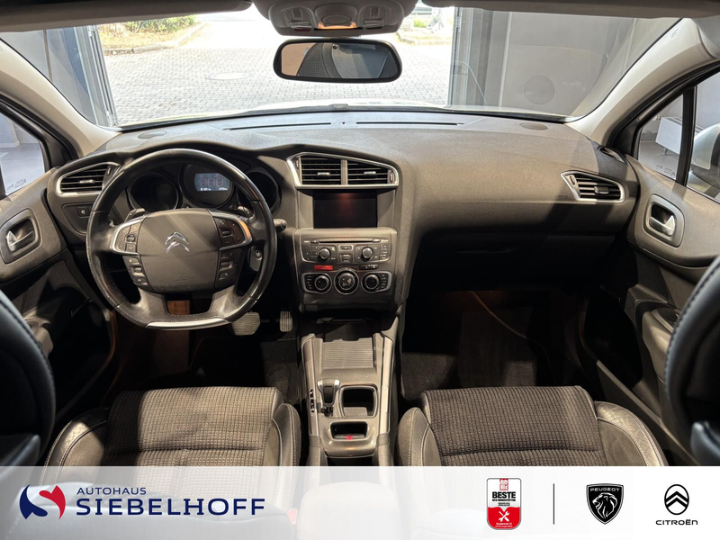 Citroen C4 Exclusive eHDI 110 FAP — photo 10