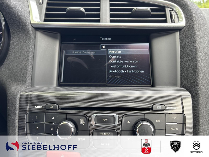 Citroen C4 Exclusive eHDI 110 FAP — photo 15