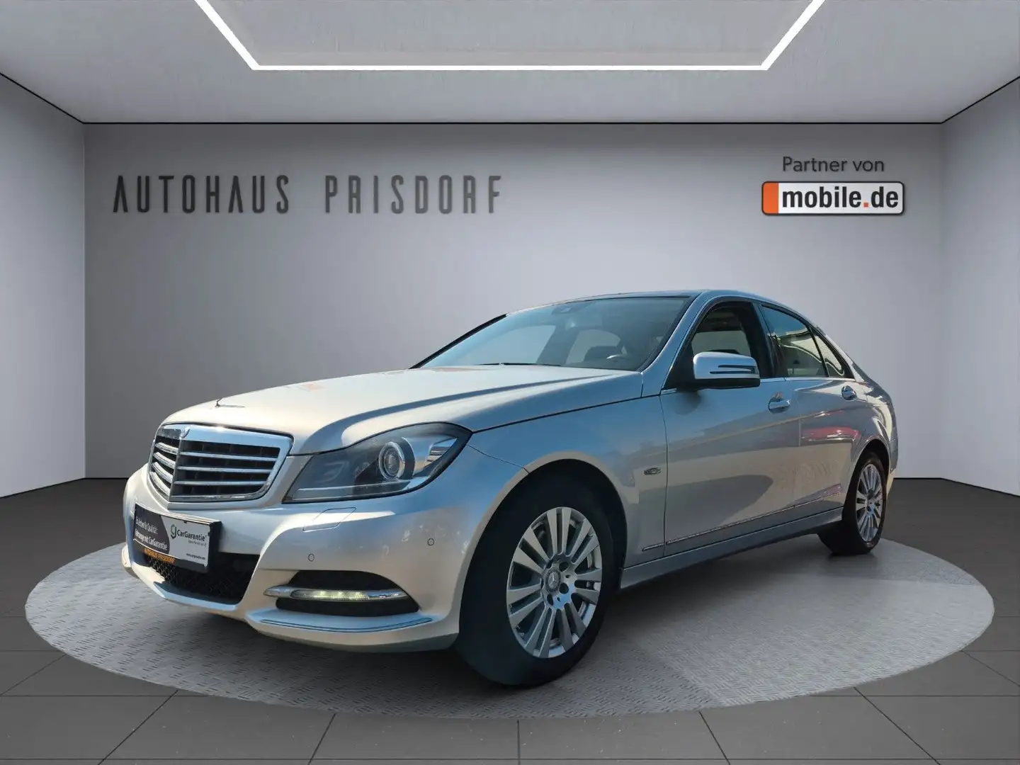 Mercedes-Benz C 180 CGI  Bi-Xenon/Pano/Navi/Klima/ALU/PDC Silber - 1