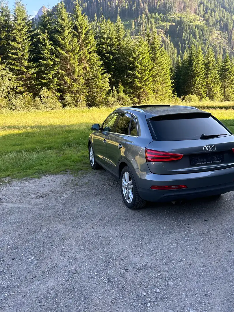 Audi Q3 2,0 TDI quattro DPF Grau - 2