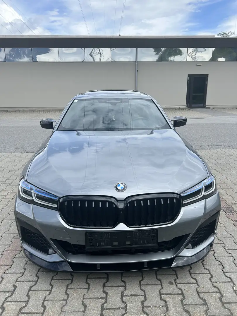 BMW 530 530d M Sport Edition - 1