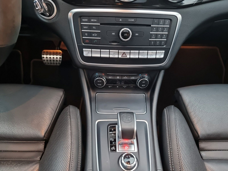 Mercedes-Benz CLA 45 AMG +Vollausstattung — photo 12