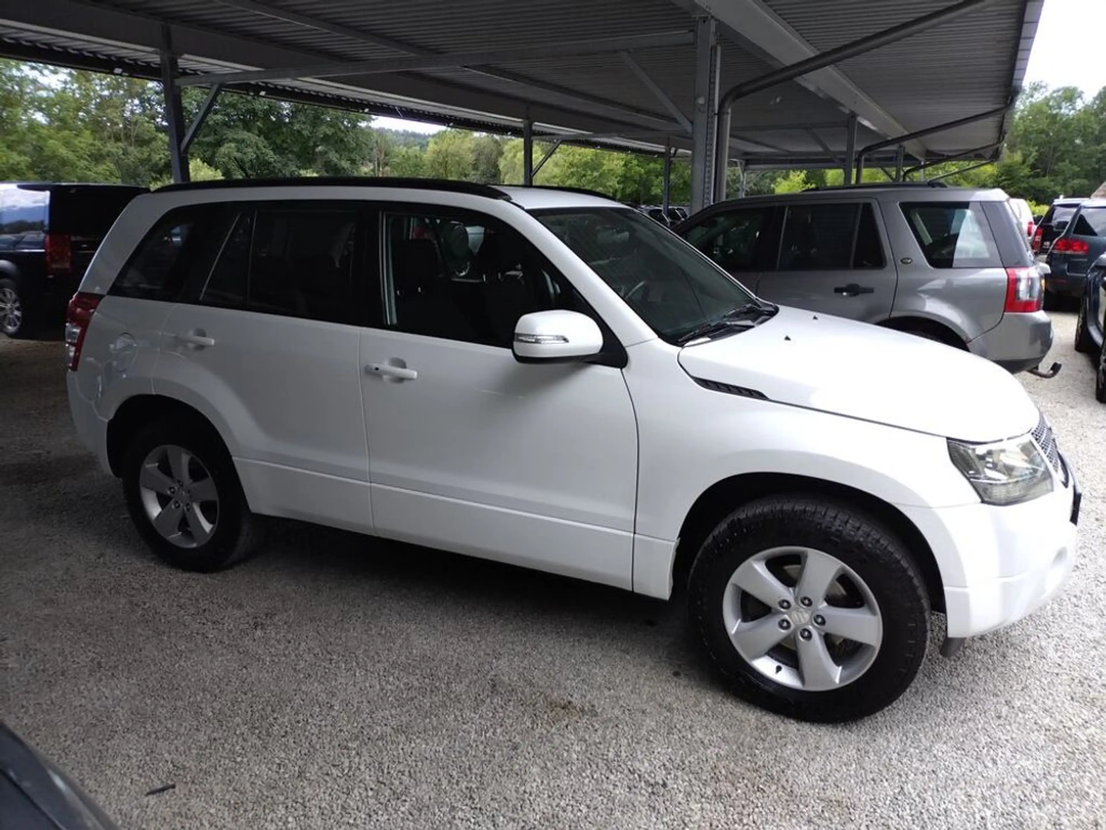 Suzuki Grand Vitara Grand 1,9 VX-E Deluxe DDiS 4x4 !2.Besitz! — photo 6