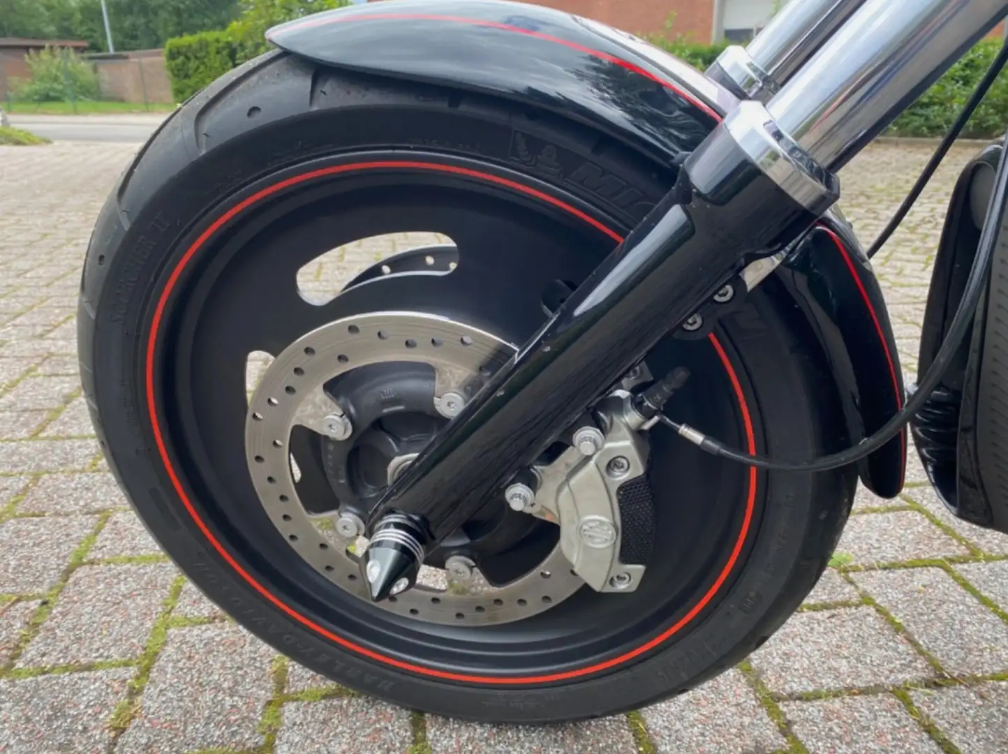 Harley-Davidson V-Rod Černá - 1