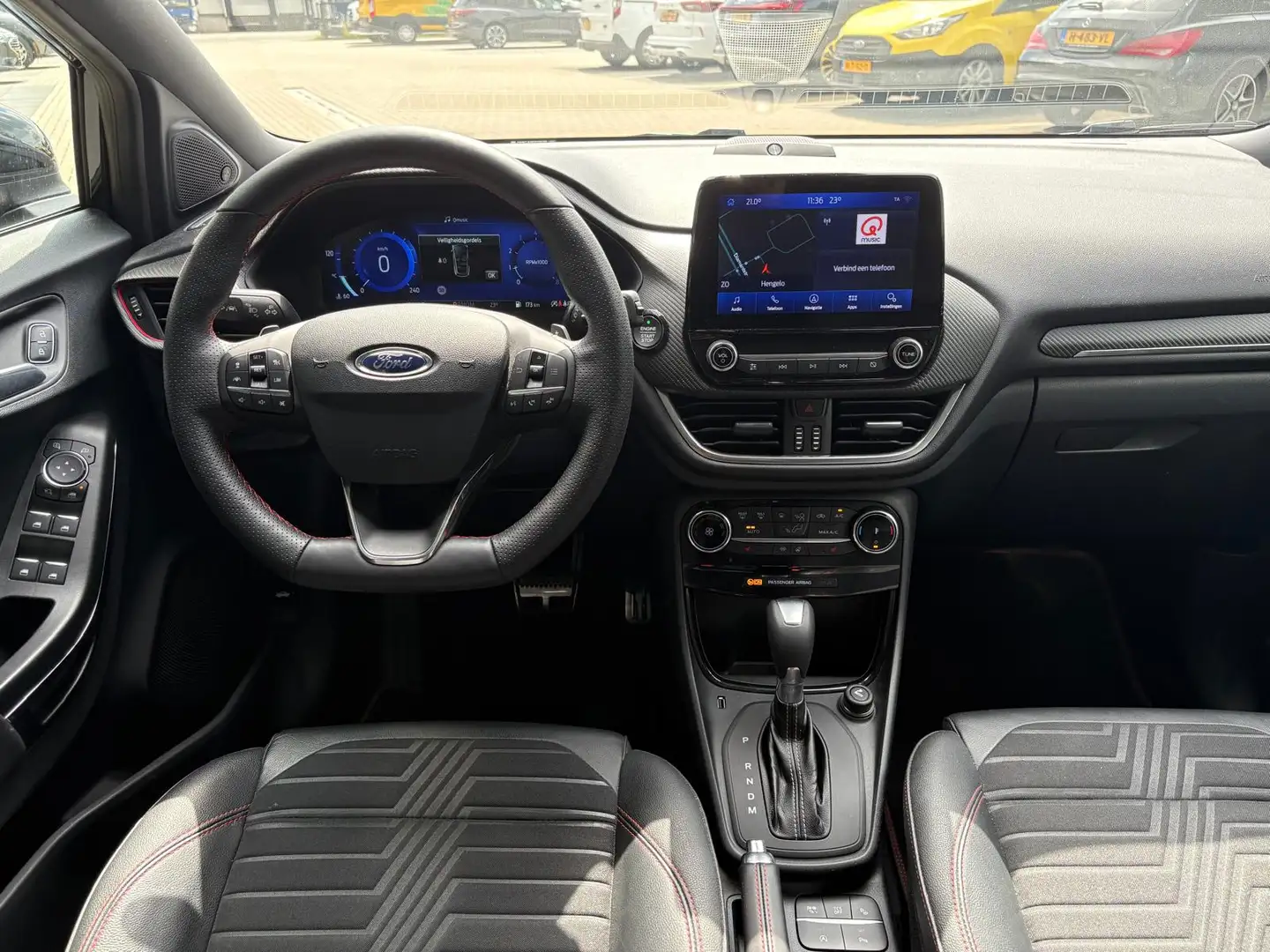 Ford Puma 1.0 EcoBoost Hybrid ST-Line X Tech-Edition | Panor Zwart - 2