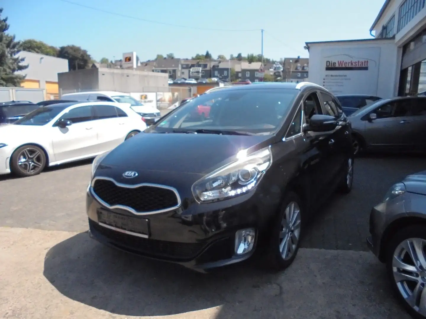 Kia Carens Vision Noir - 1