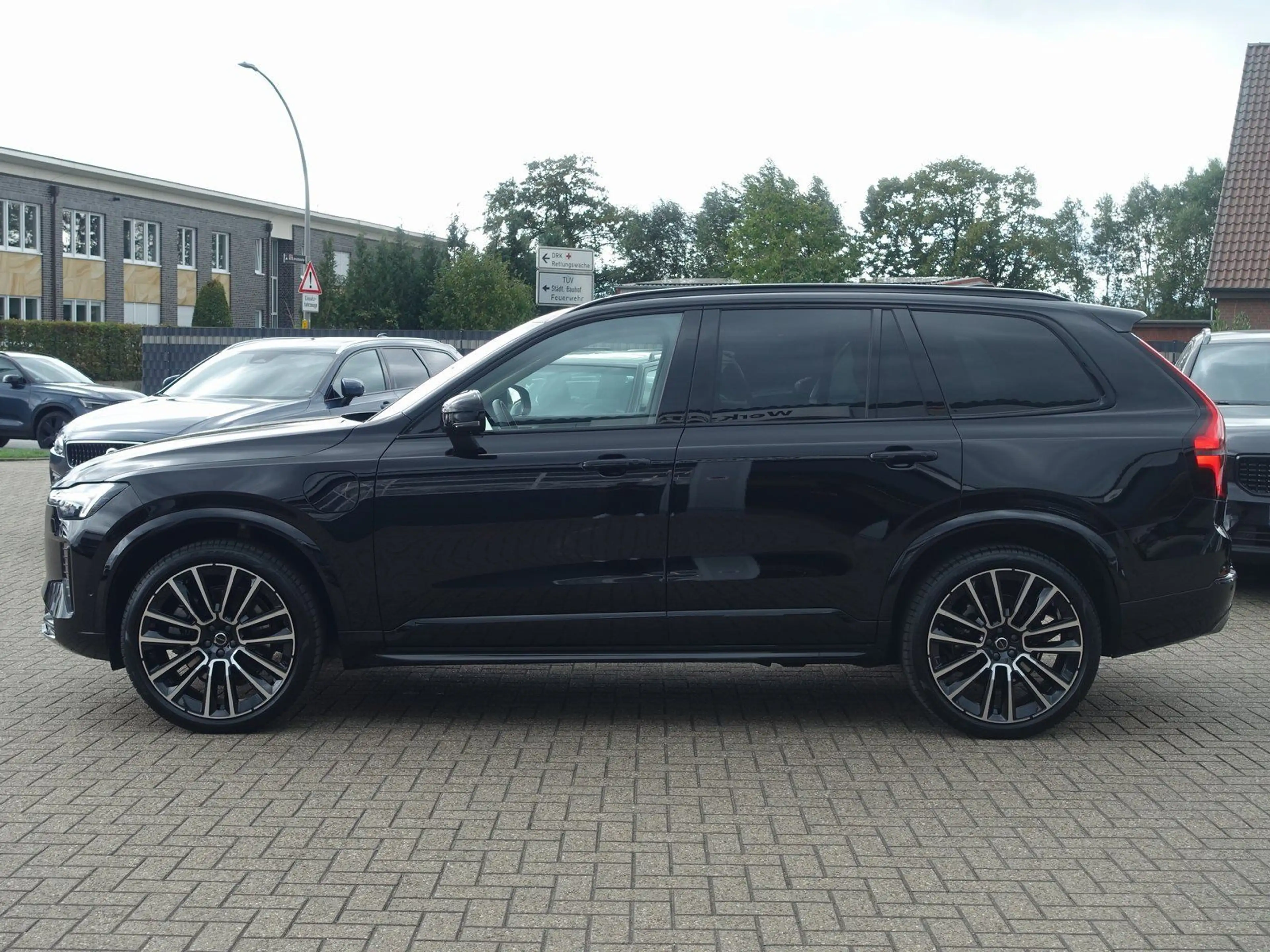 Volvo XC90 Ultra T8 AWD Plug-in/B&W/HUD/AHK/PANO/FourC — photo 6