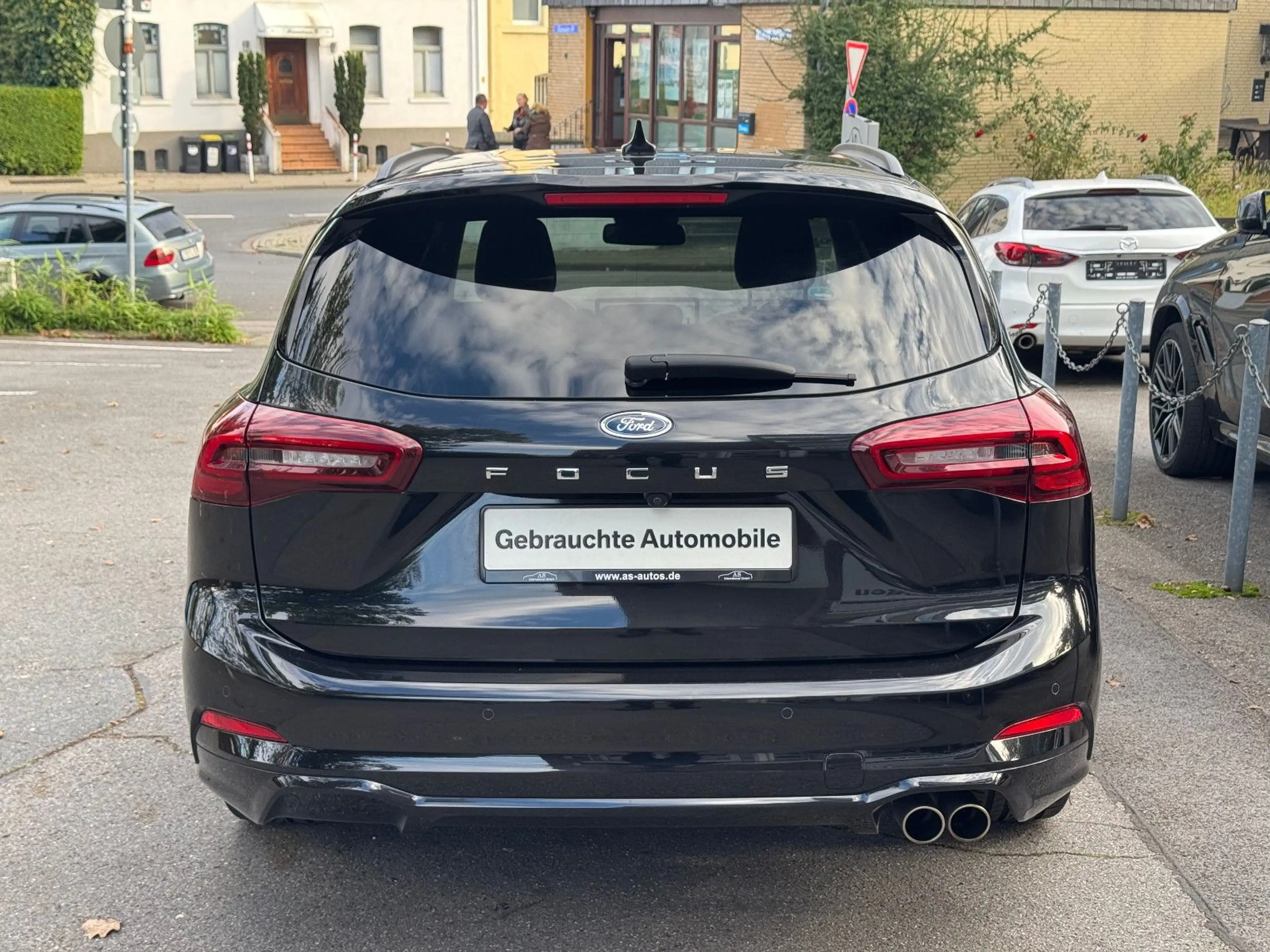 Ford Focus 1,5 ST-Line Vignale Matrix LED Family AHK — photo 7