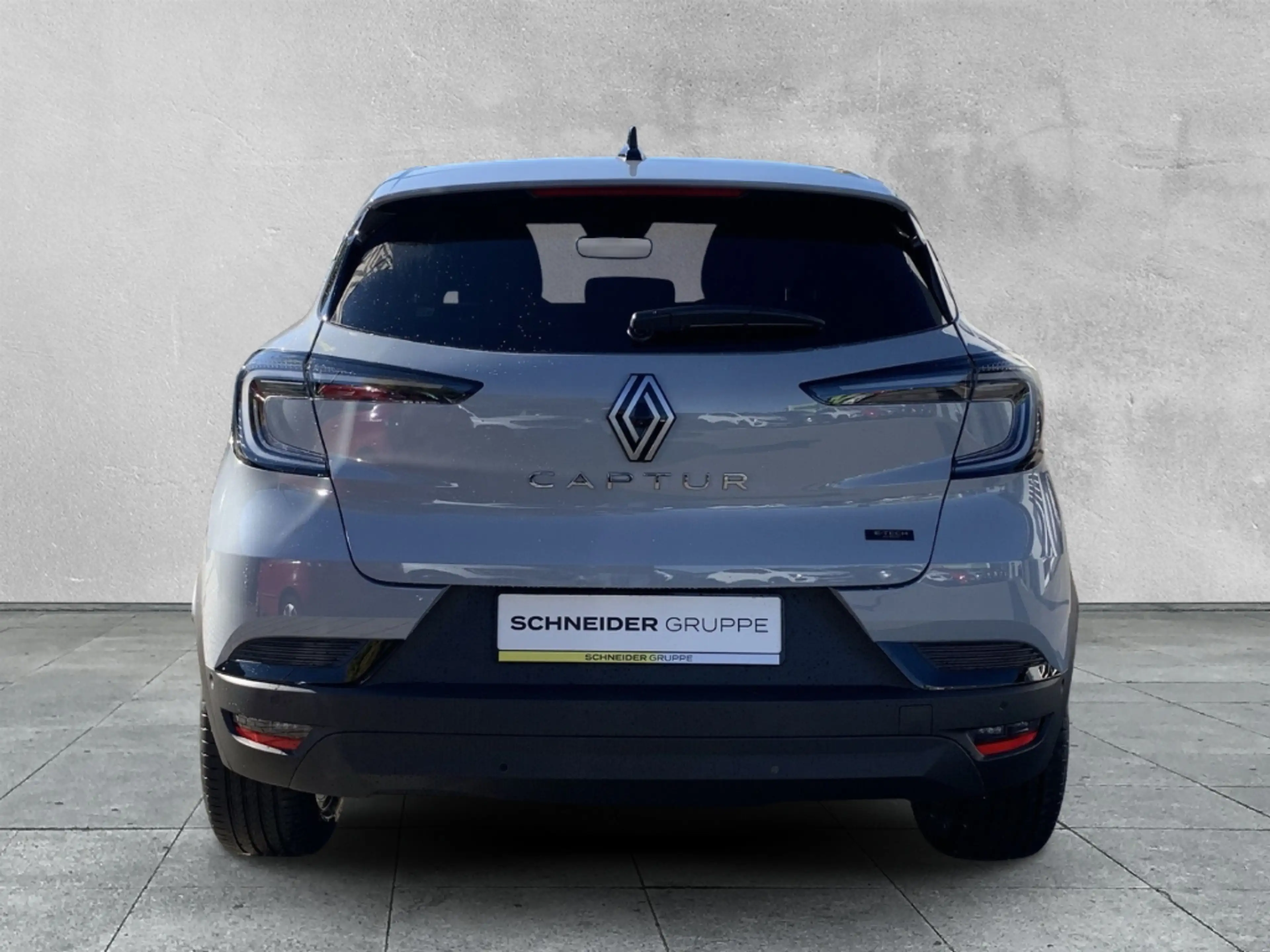 Renault Captur TECHNO FULL HYBRID E-TECH 160 KLIMA+PDC — photo 4