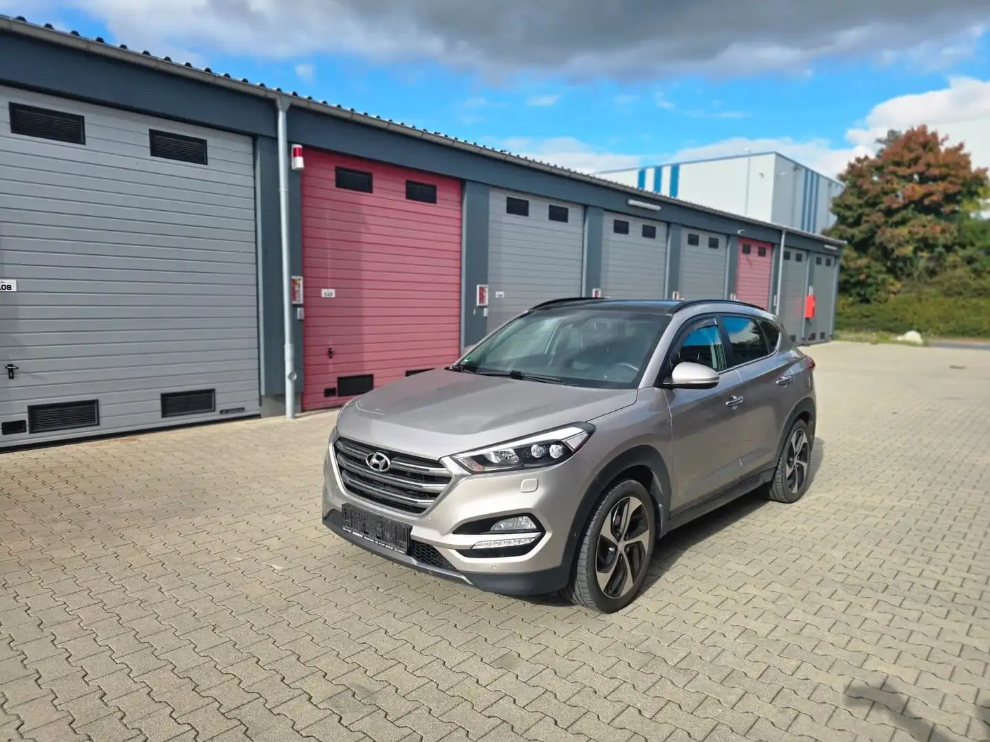 Hyundai TUCSON Premium 4WD/KAMERA//NAVI/ AHK Bianco - 1