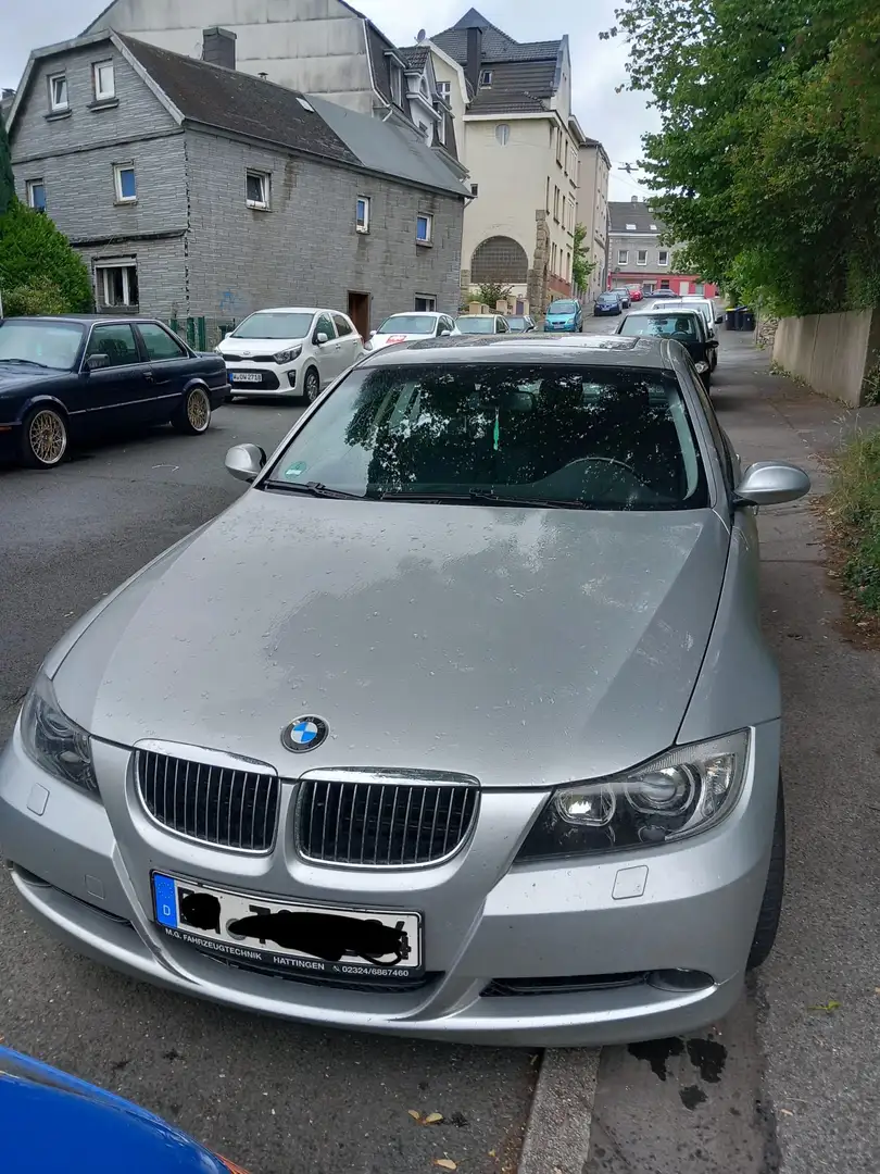 BMW 318 318i - 1
