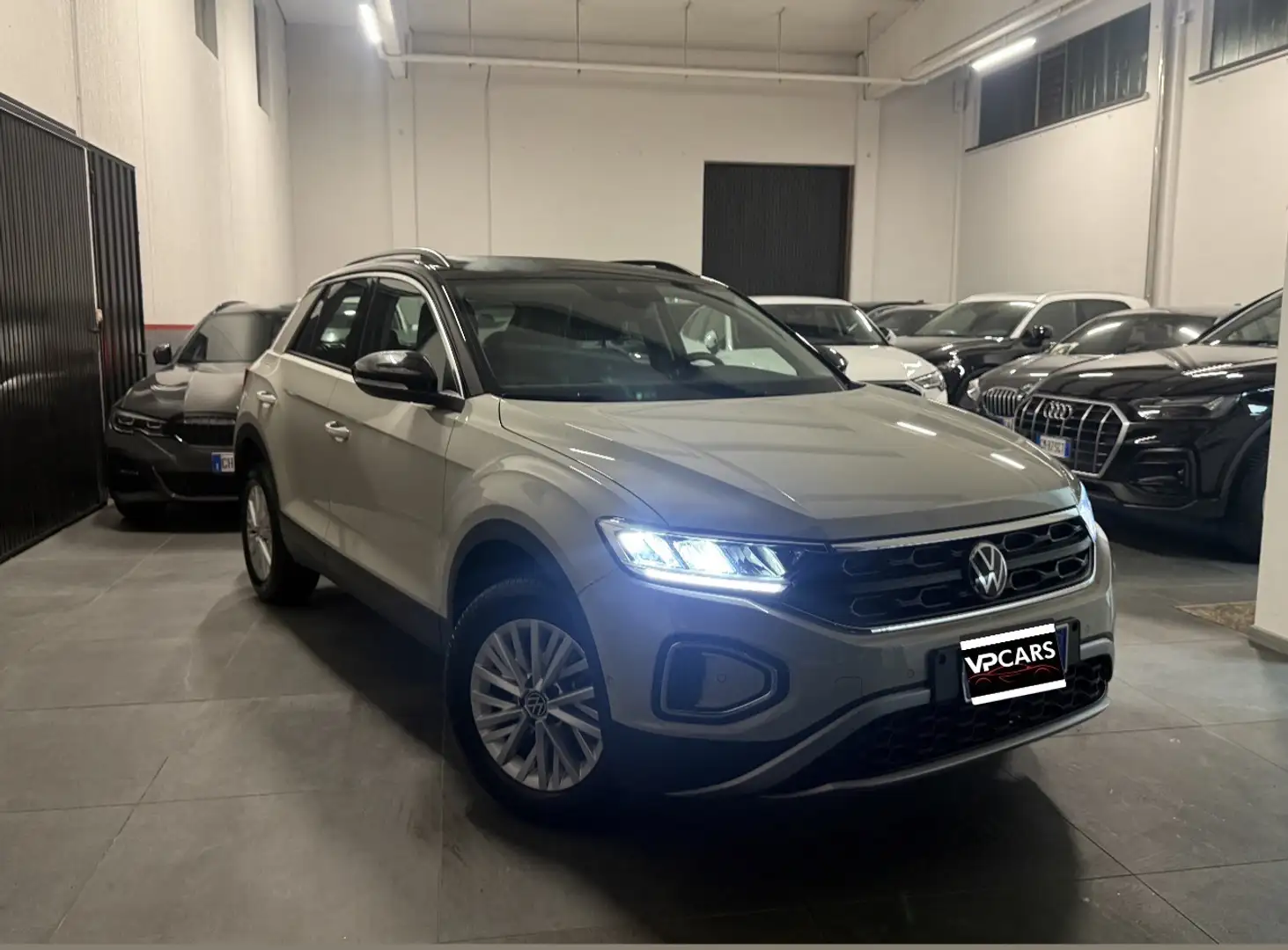 Volkswagen T-Roc 1.0 tsi Style 110cv - 1