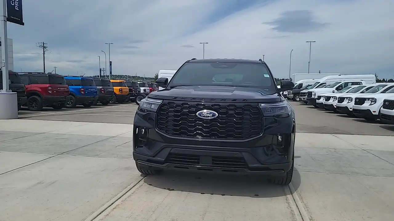 Ford Explorer photo Ford Explorer
