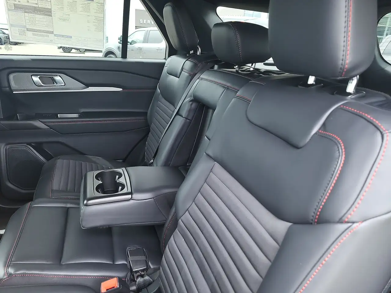 Ford Explorer photo Ford Explorer