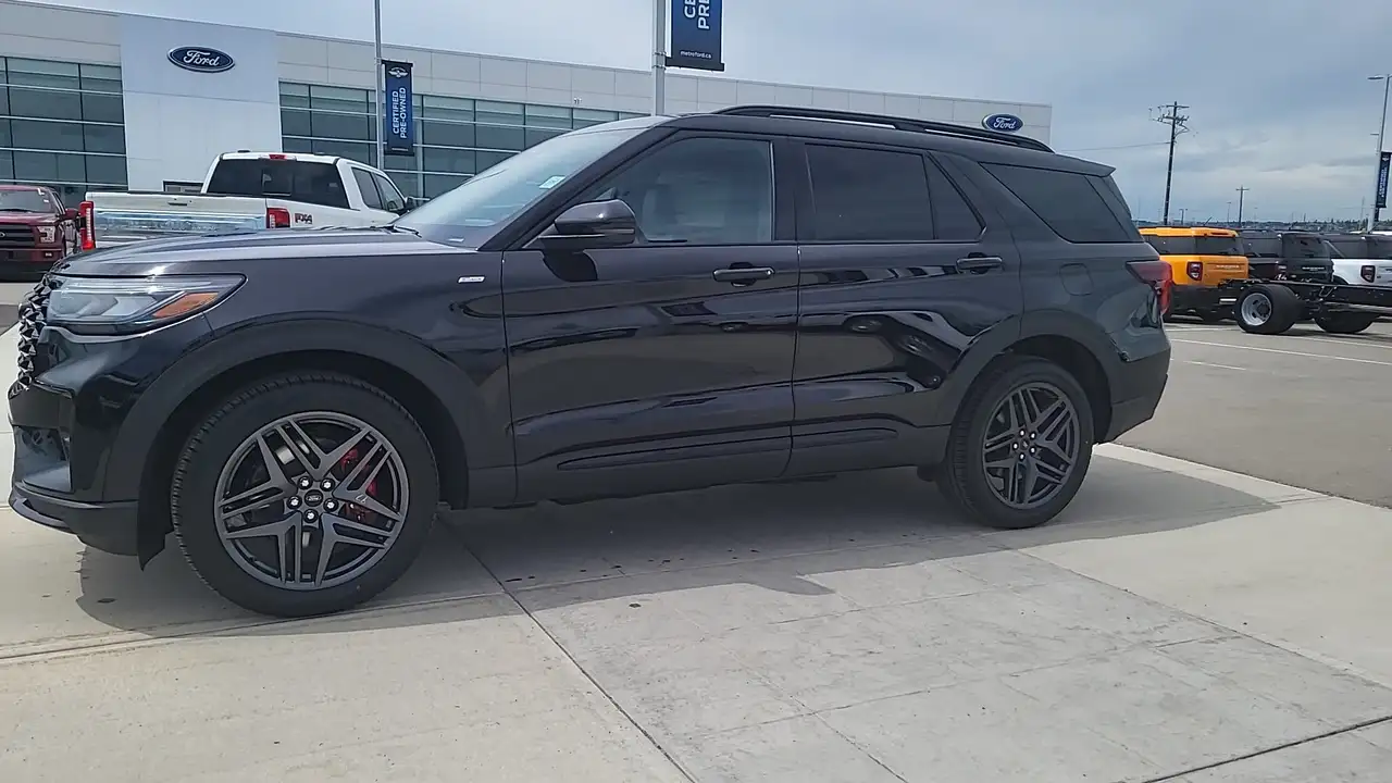 Ford Explorer photo Ford Explorer