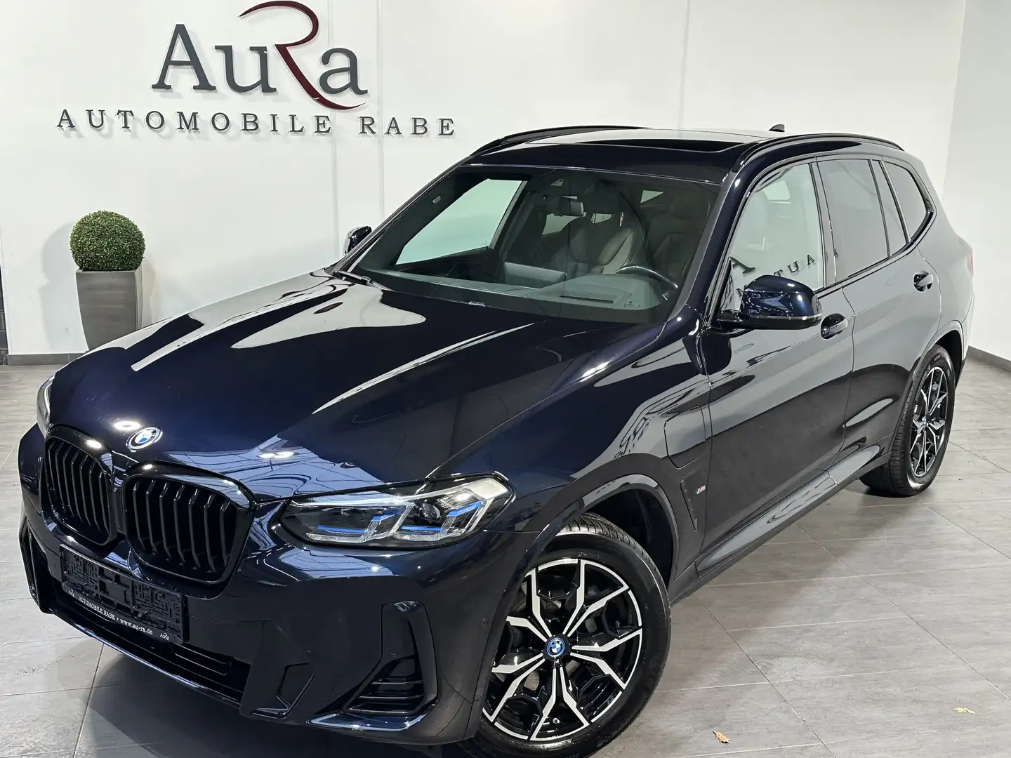 BMW X3 xDrive30e M-Sport NAV+LASER+PANO+HEAD-UP+19ZO Noir - 2