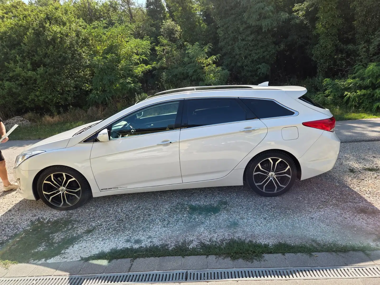 Hyundai i40 i40 Style 1,7 CRDi Aut. Style Weiß - 1