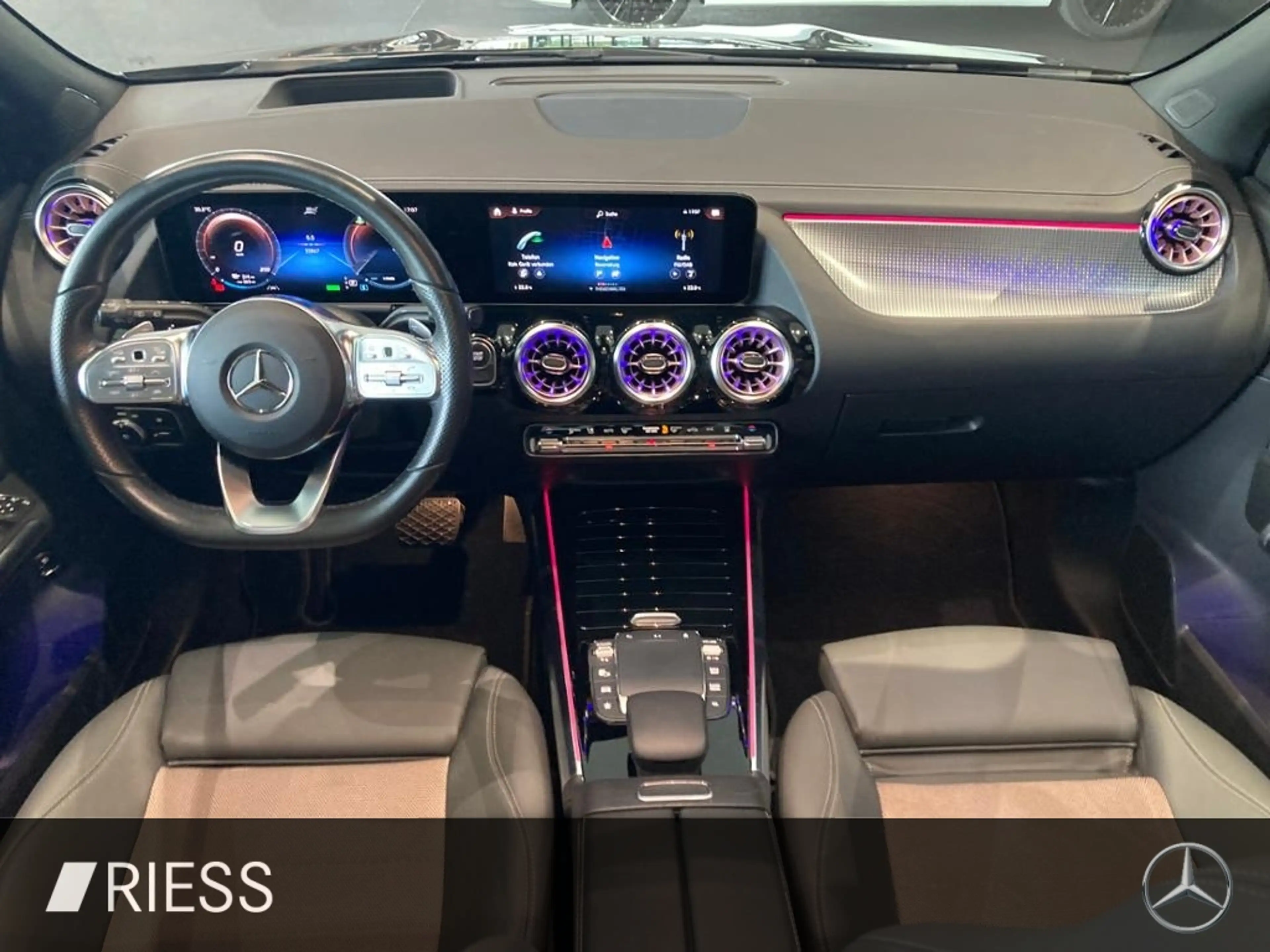 Mercedes-Benz EQA 250 + 360 ACC AUT HUD Kam. KeyLess KlimaA LED — photo 13