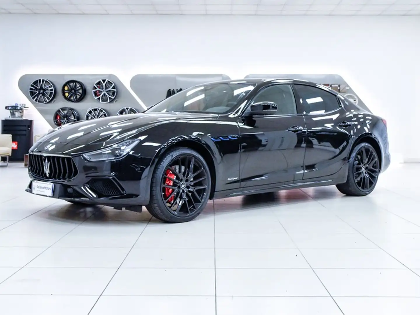 Maserati Ghibli 2.0 mhev gransport 330cv auto Schwarz - 1