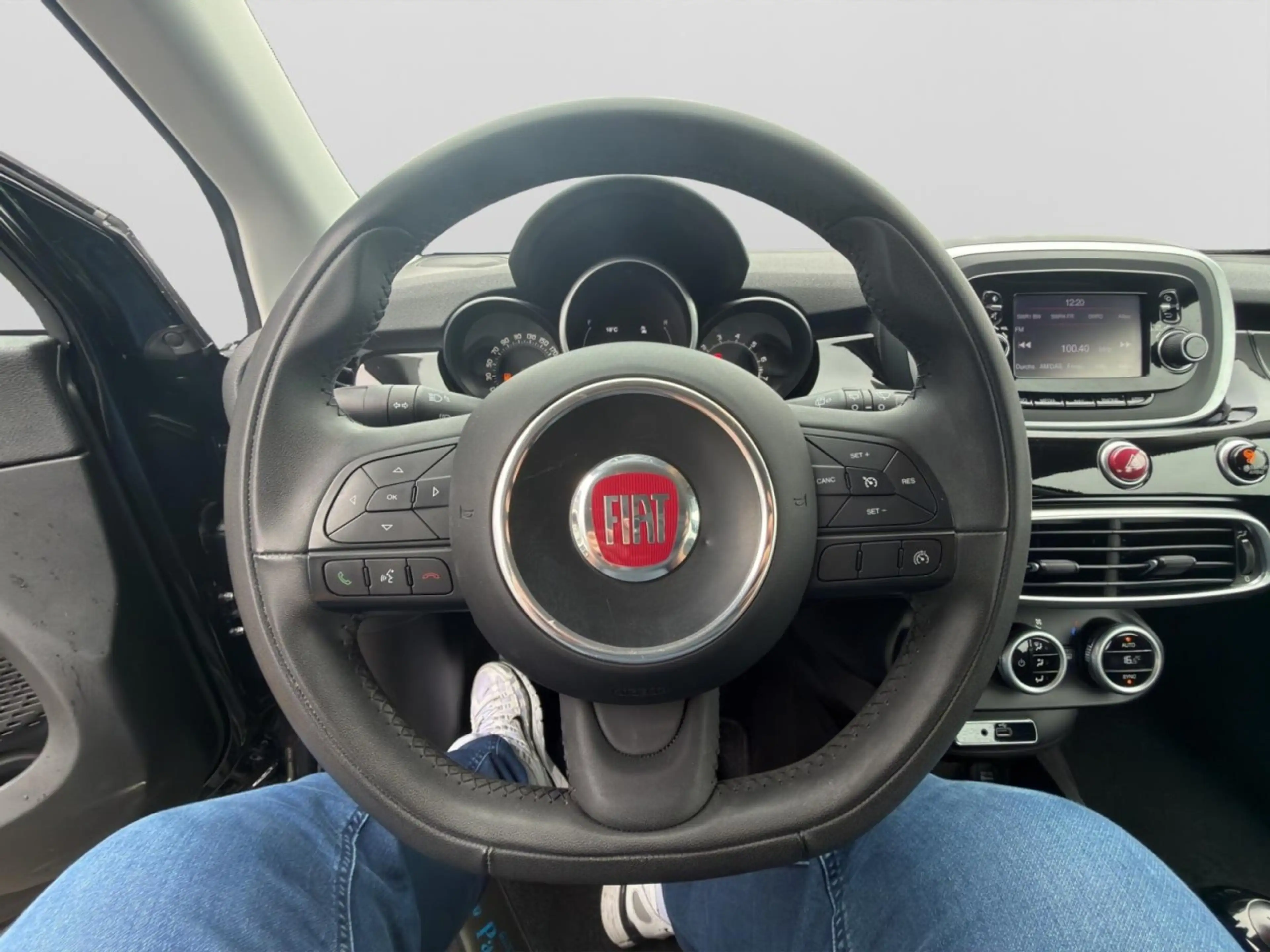 Fiat 500X Pop Star Klima Navi Einparkhilfe Fenster el. — photo 12