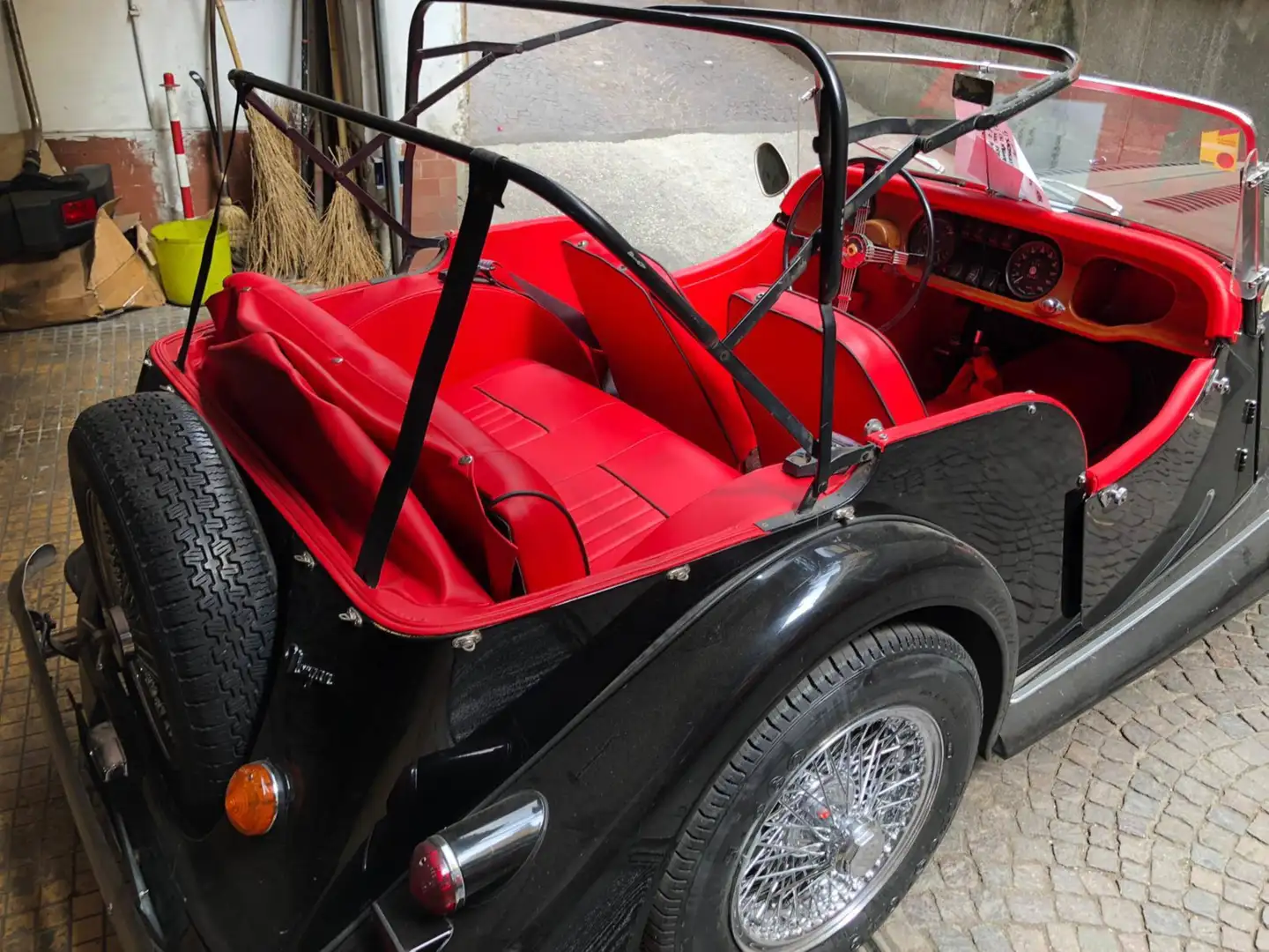 Morgan 4/4 Morgan 4/4 1.6 4p Rot - 2