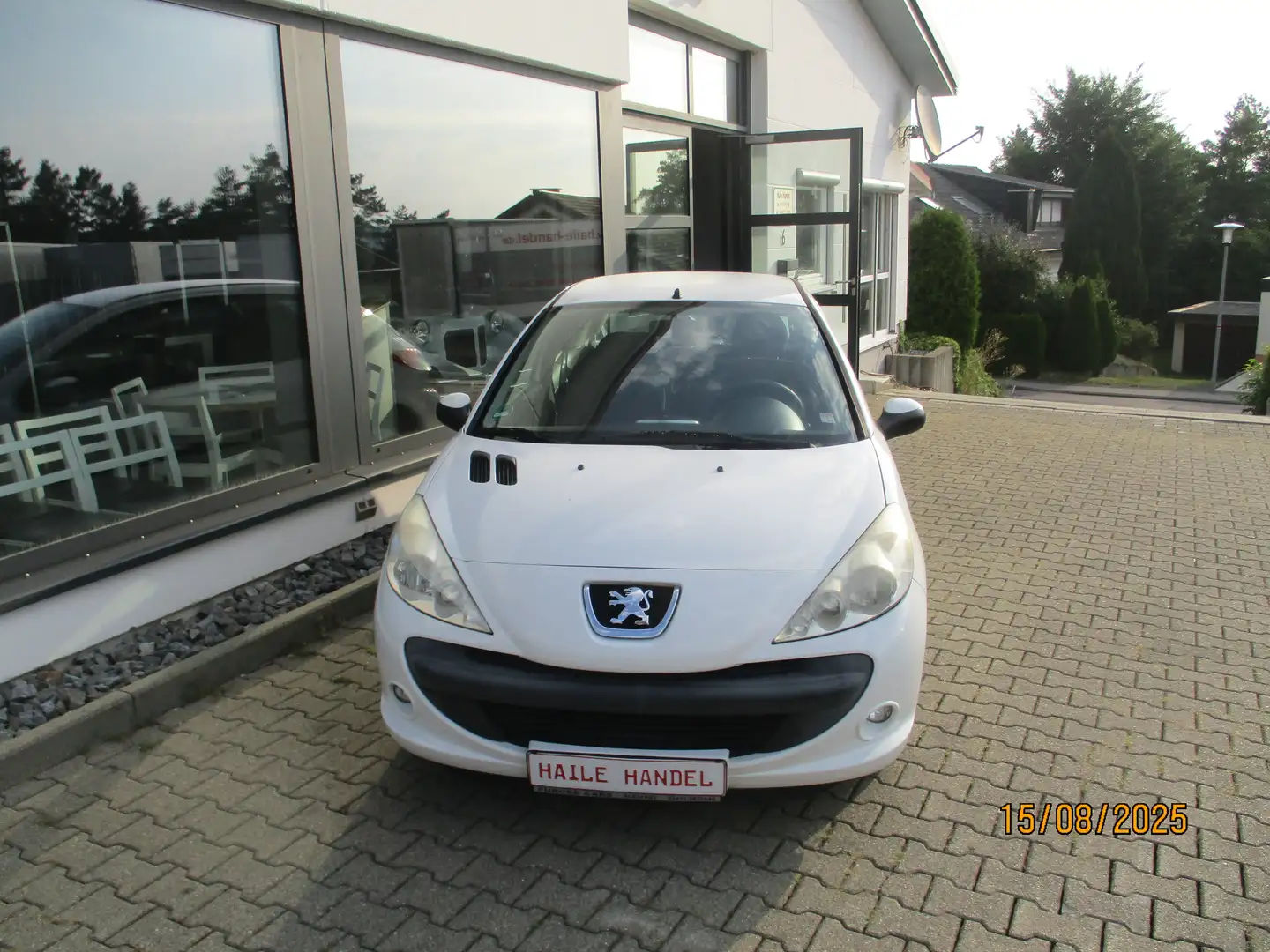 Peugeot 206 Basis Weiß - 1