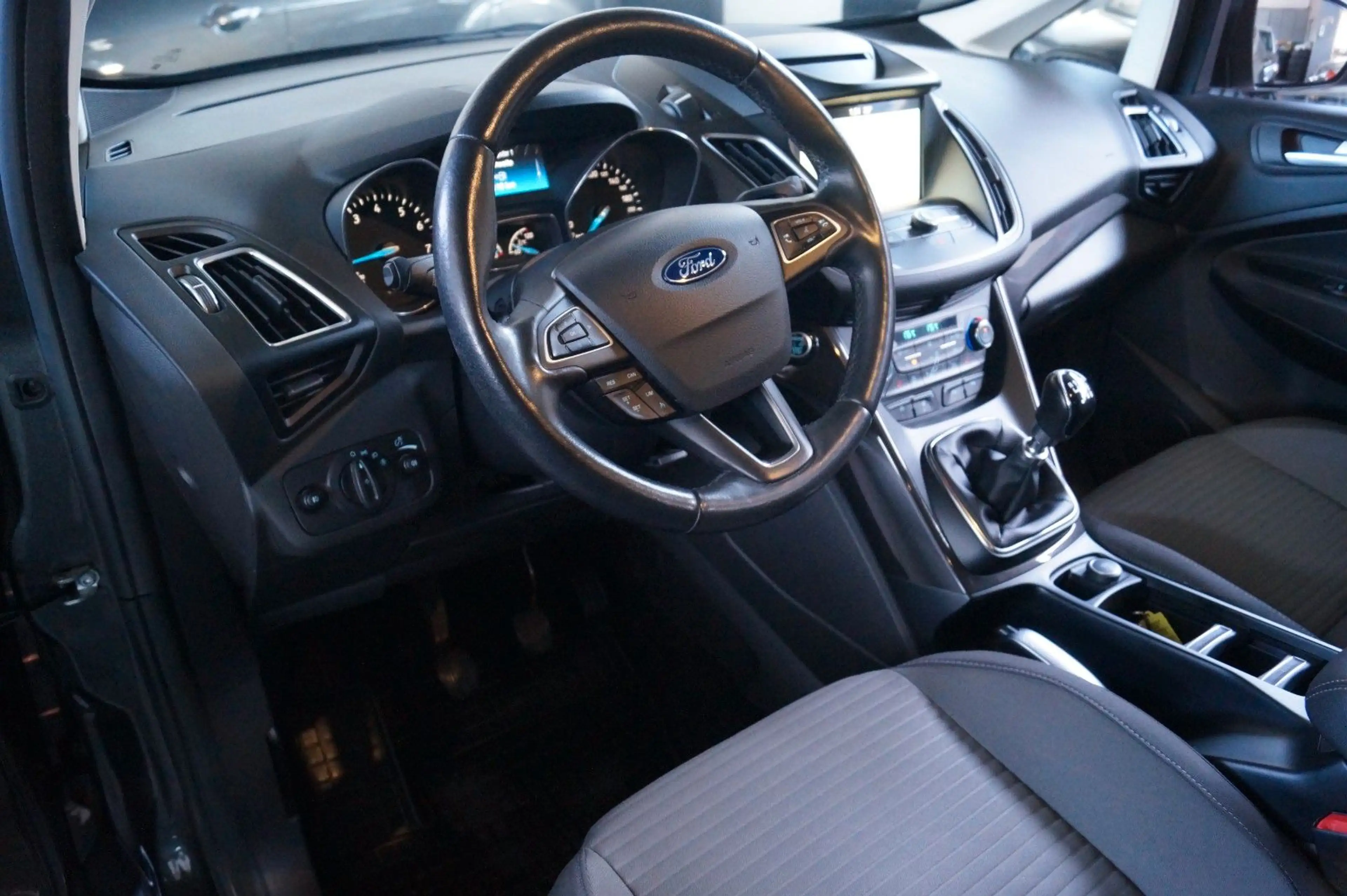 Ford C-Max Titanium*AHK*KAMERA*1.Hand*NAVI*PDC* — photo 14