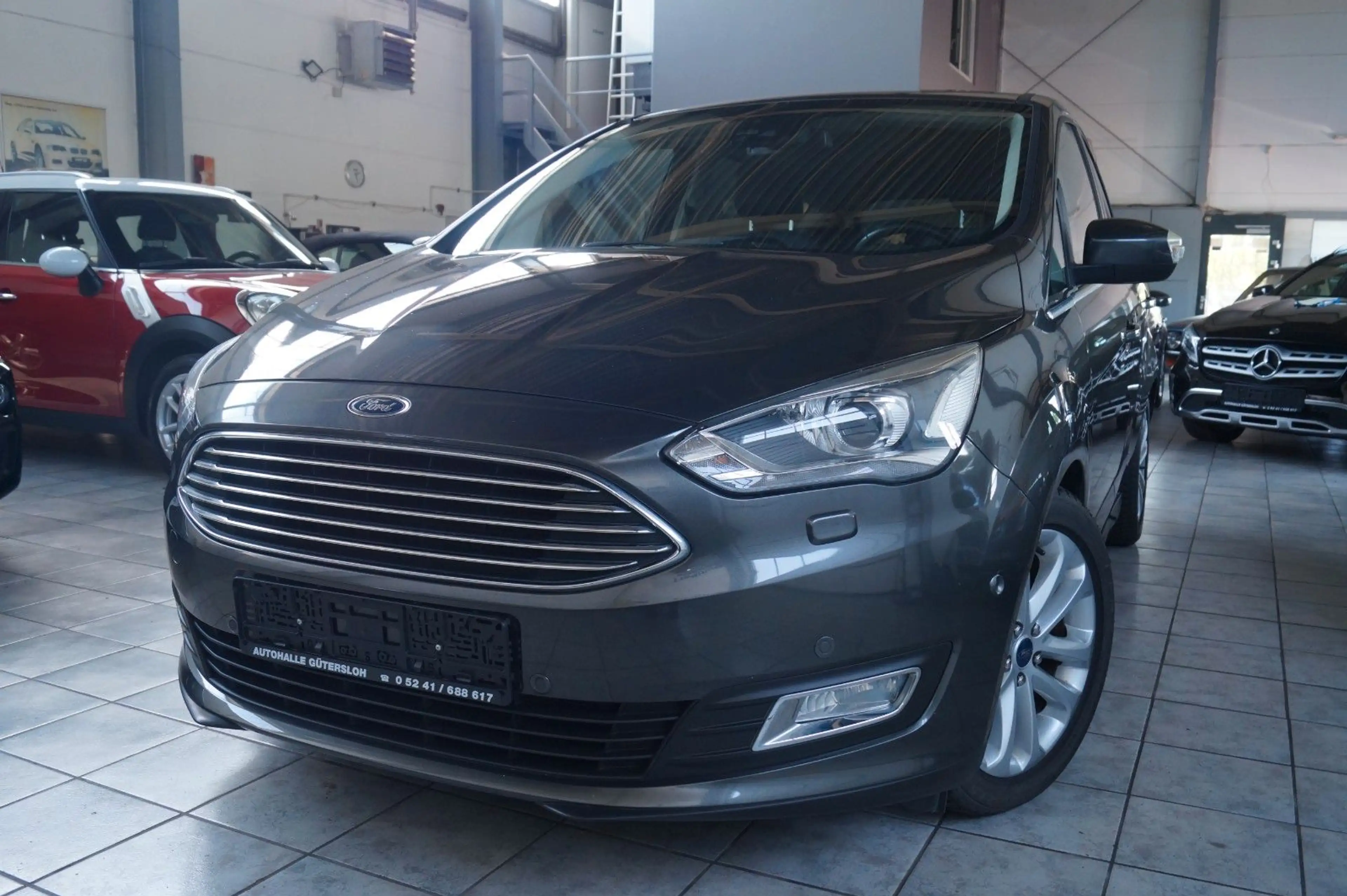 Ford C-Max Titanium*AHK*KAMERA*1.Hand*NAVI*PDC*
