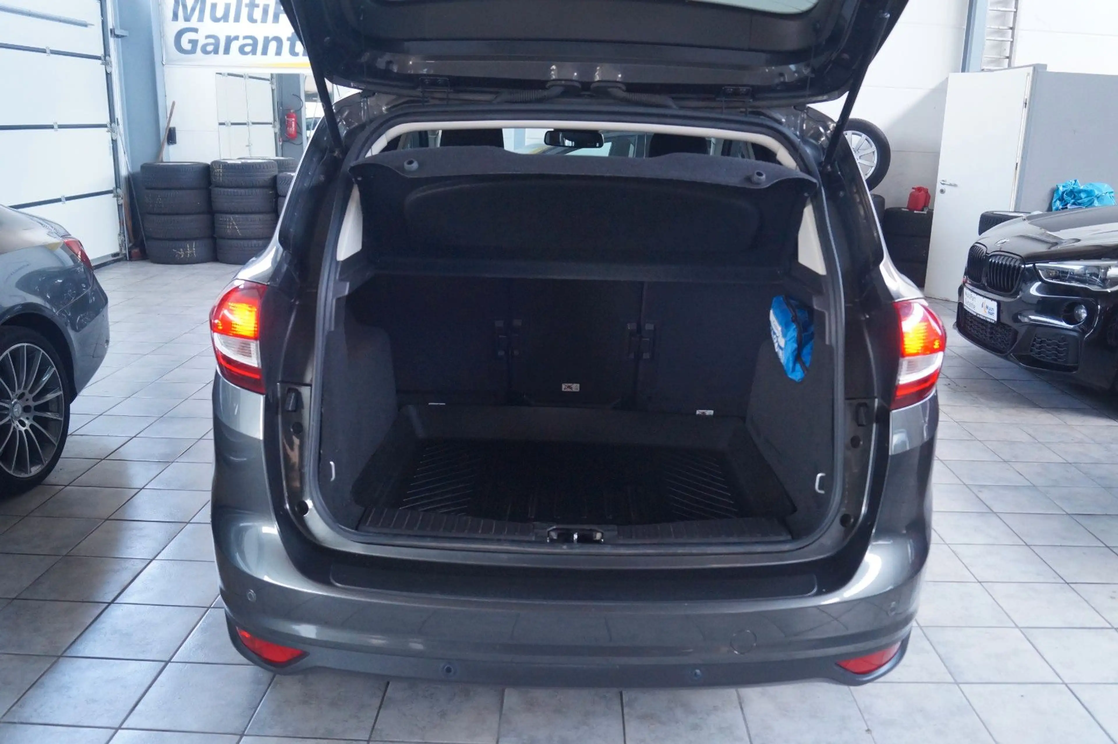 Ford C-Max Titanium*AHK*KAMERA*1.Hand*NAVI*PDC* — photo 11