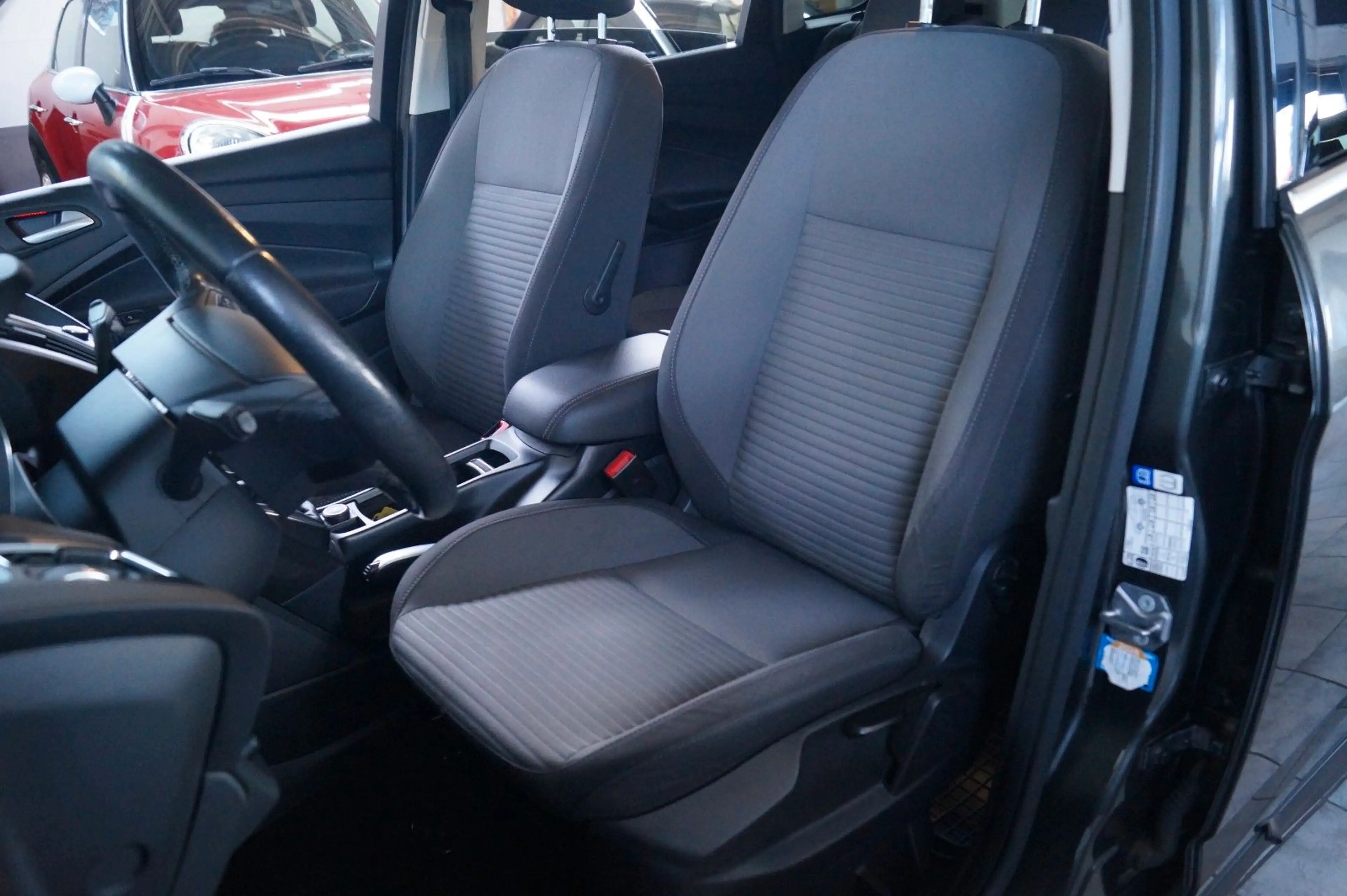 Ford C-Max Titanium*AHK*KAMERA*1.Hand*NAVI*PDC* — photo 13