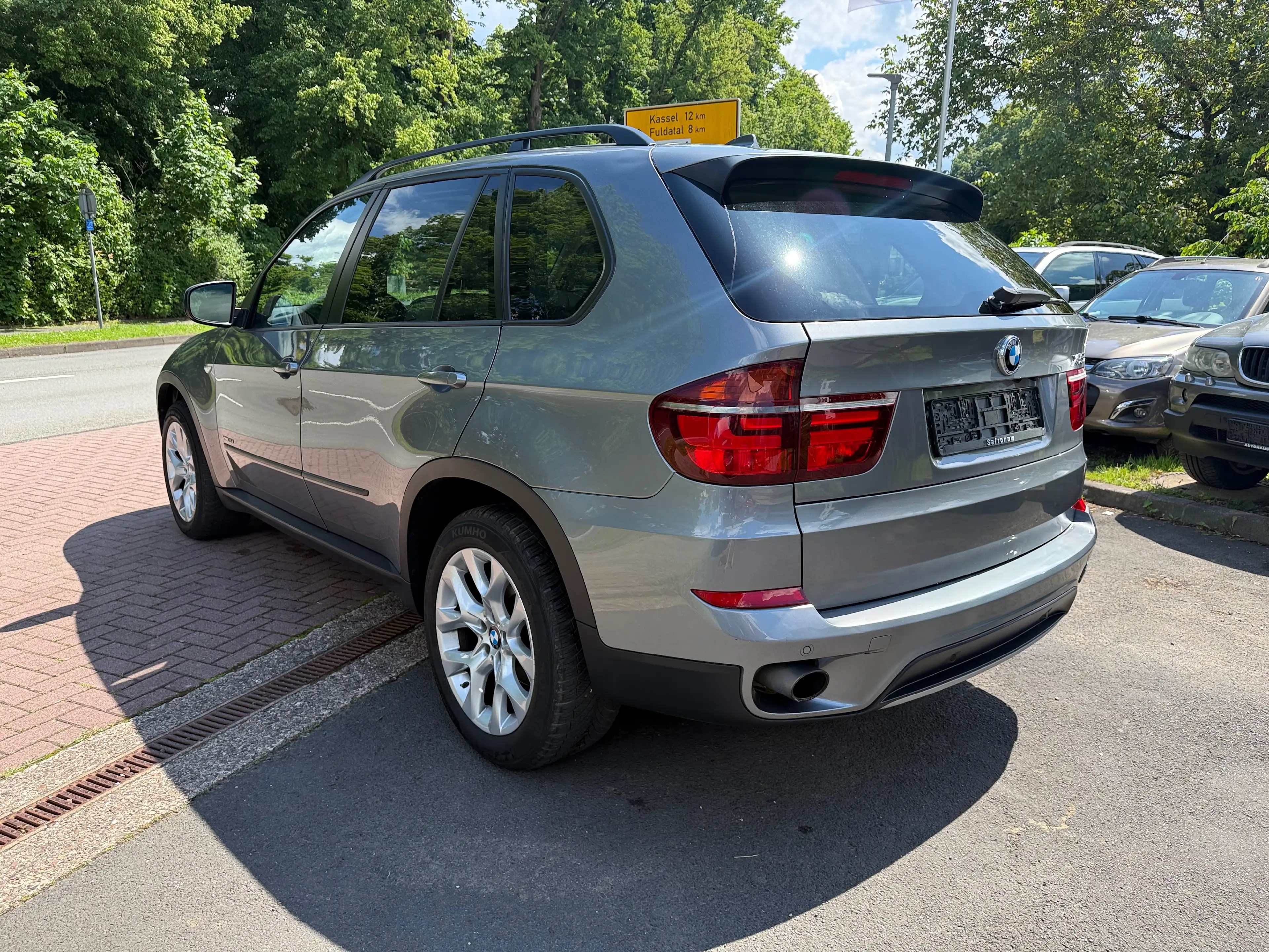 BMW X5 xDrive35i wenig Kilometer Gepflegter Zustand — photo 7