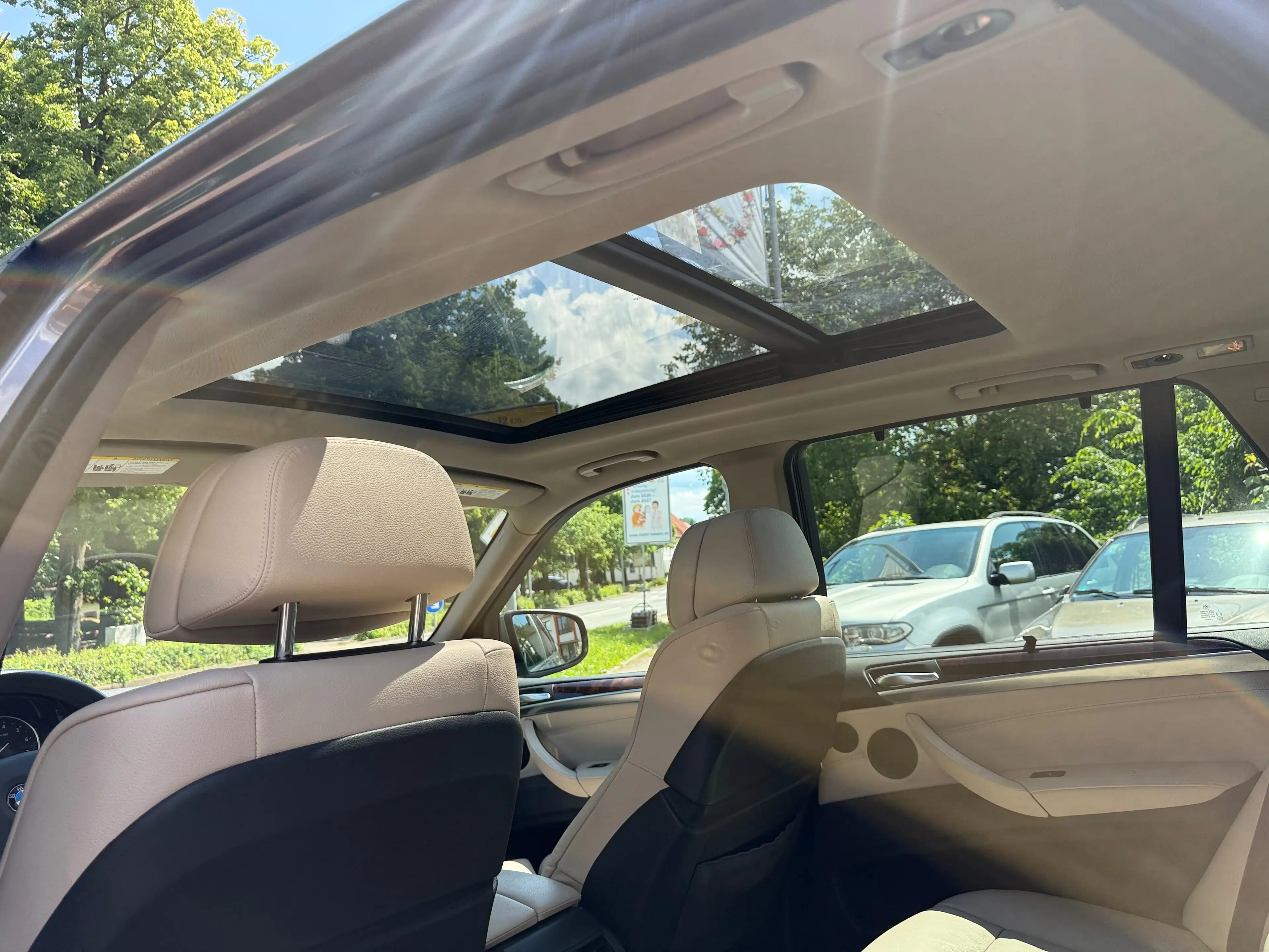 BMW X5 xDrive35i wenig Kilometer Gepflegter Zustand — photo 15