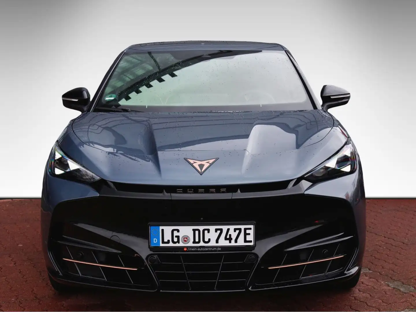 CUPRA Tavascan 4Drive VZ 77kWh Adrenaline Pack Matrix Na Blau - 2