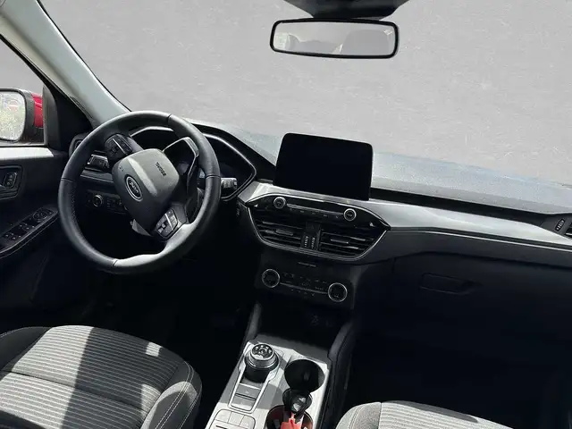 Ford Kuga view 4