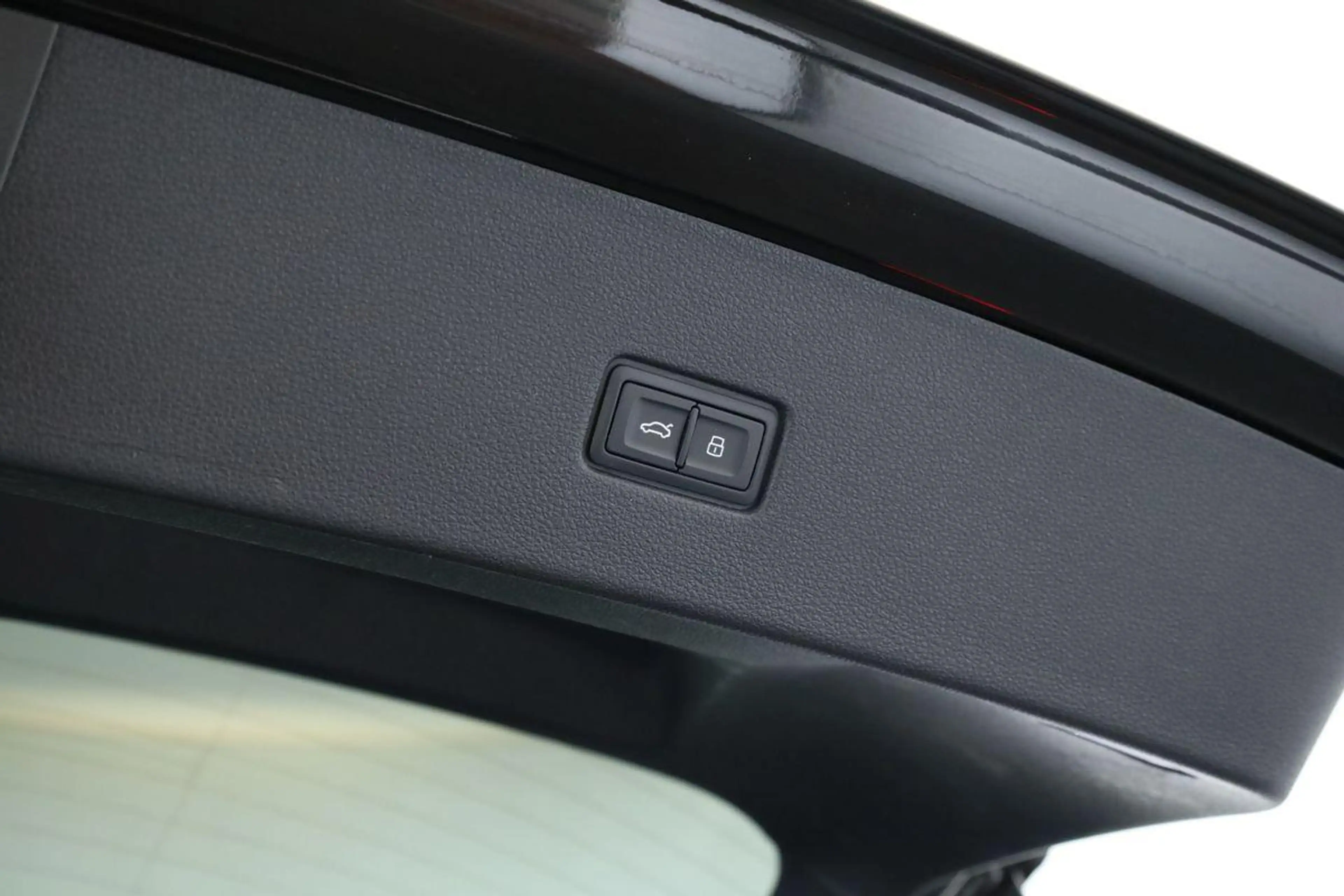 Audi SQ8 TFSI Facelift Leder Matrix Pano BangO ACC 23 — photo 12