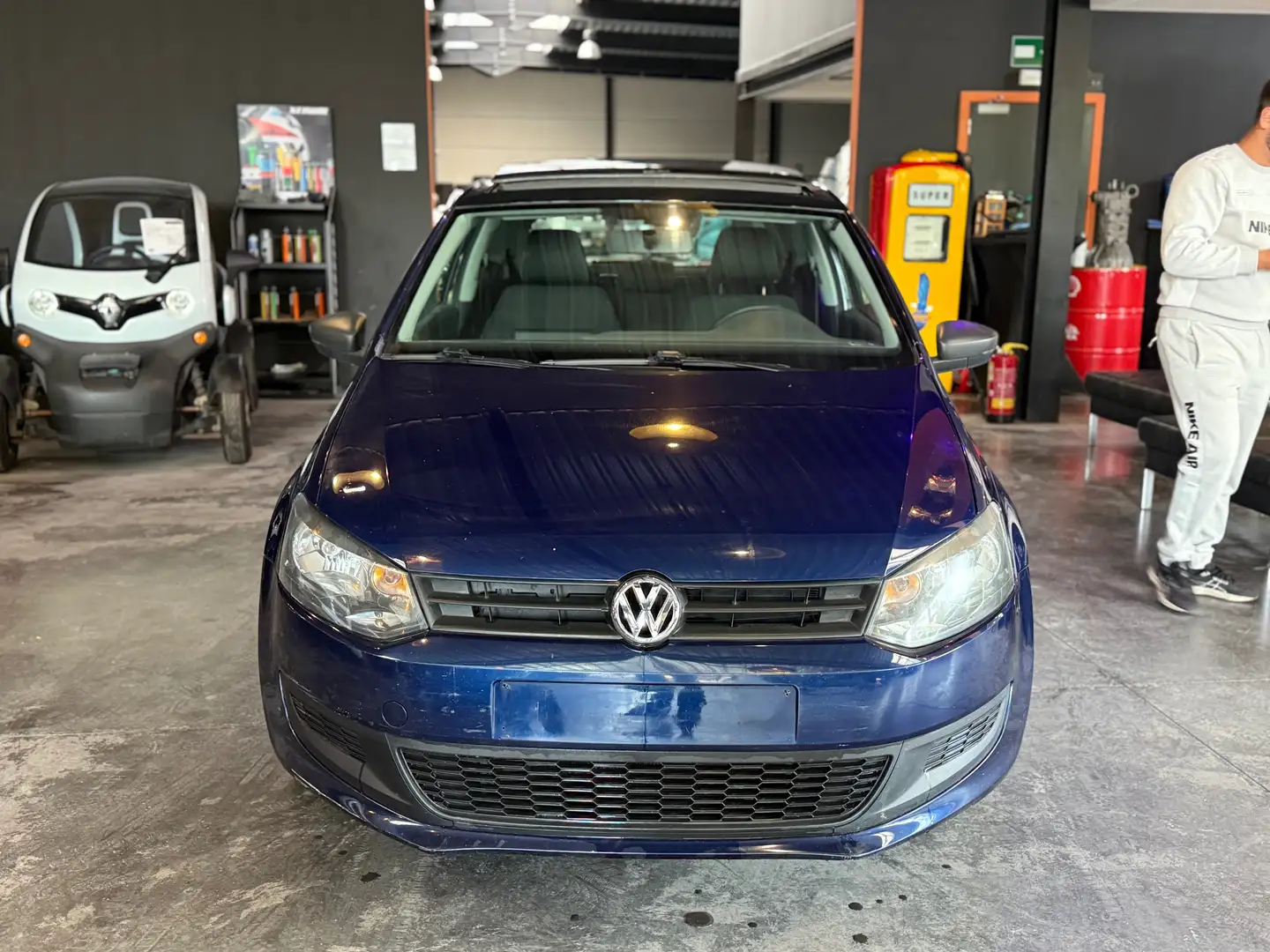 Volkswagen Polo Polo1.2i Comfortline/TOIT pano/12 mois de garantie Bleu - 2