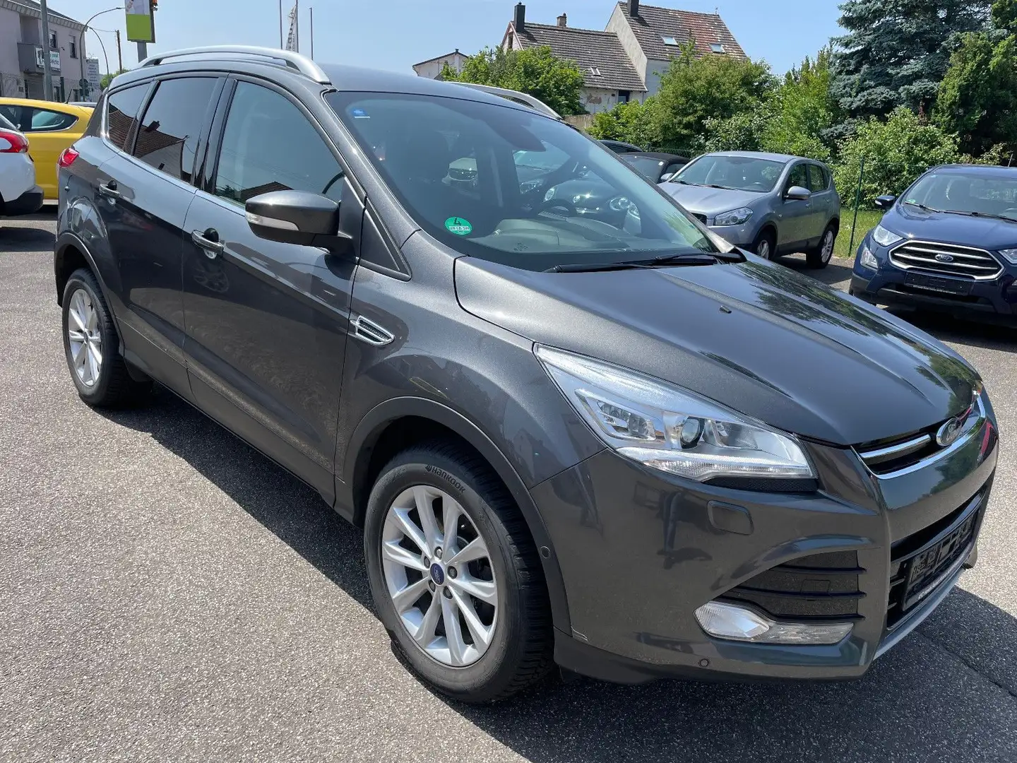 Ford Kuga Titanium Grau - 2