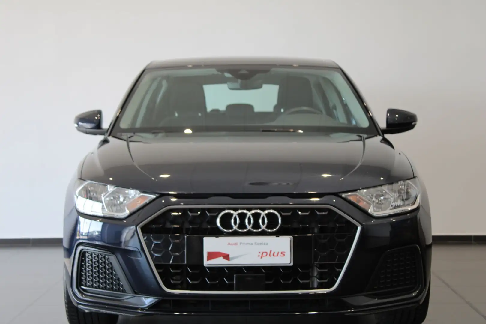 Audi A1 2ª SERIE SPB 25 TFSI S tronic Blu/Azzurro - 2