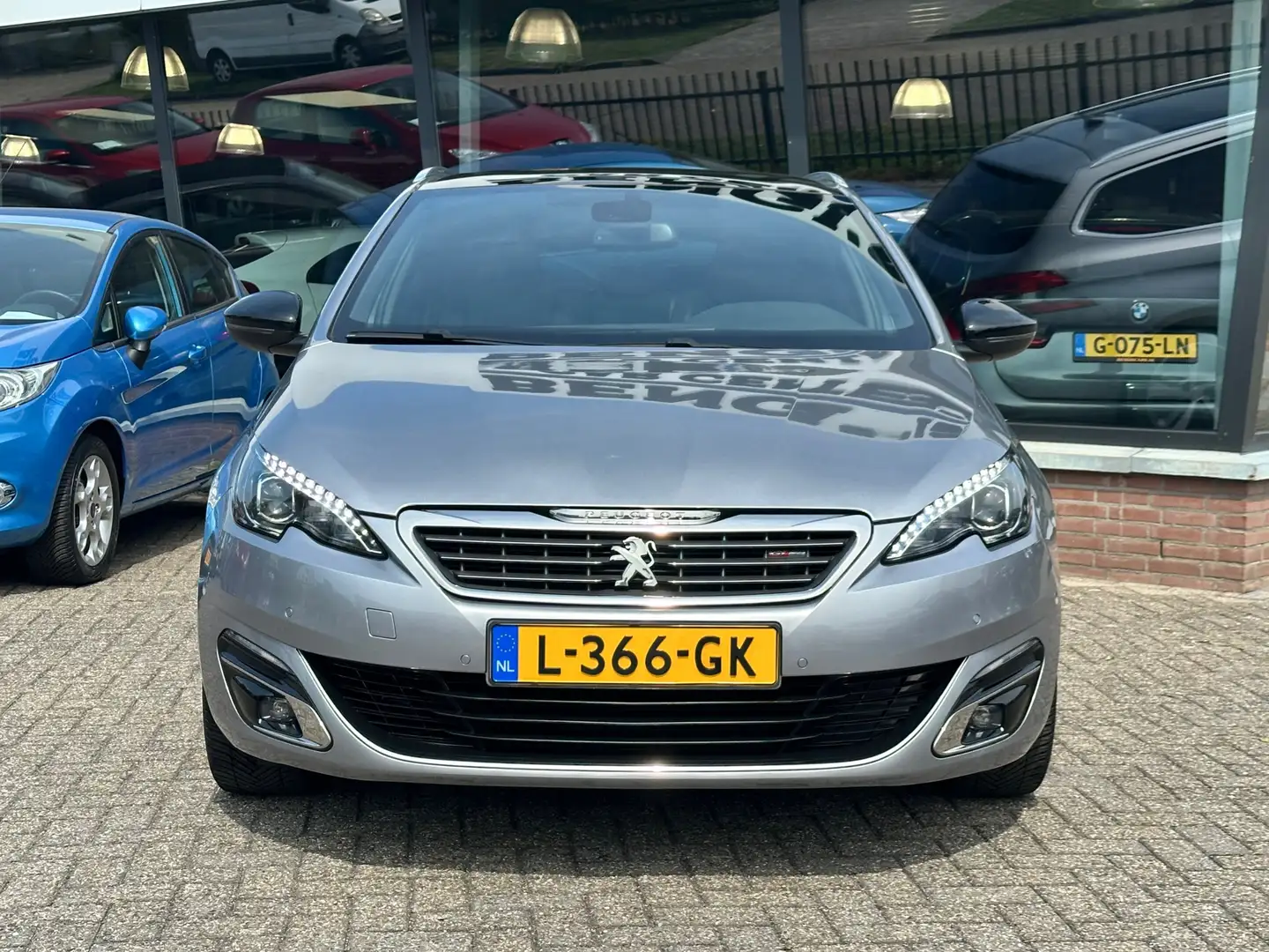 Peugeot 308 SW 1.2 PureTech Blue Lease GT-line Gris - 2