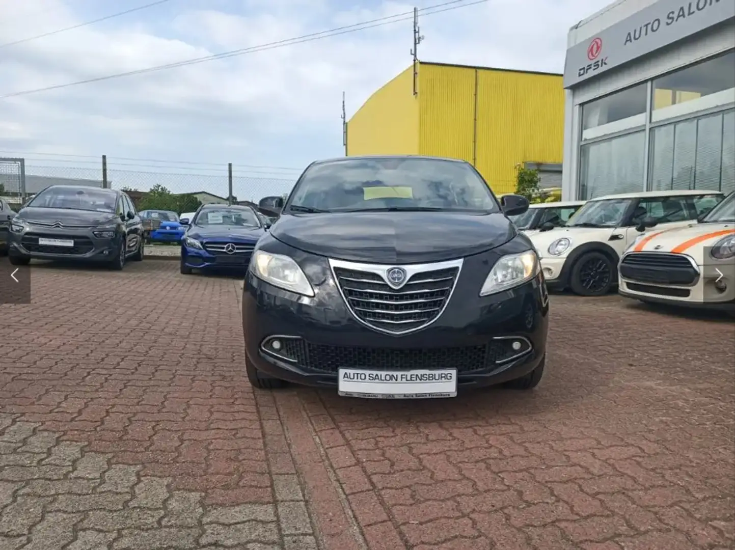 Lancia Ypsilon Gold 1.2 8v*1 Hand*Super Ausstattung*Wenig Km* Schwarz - 2