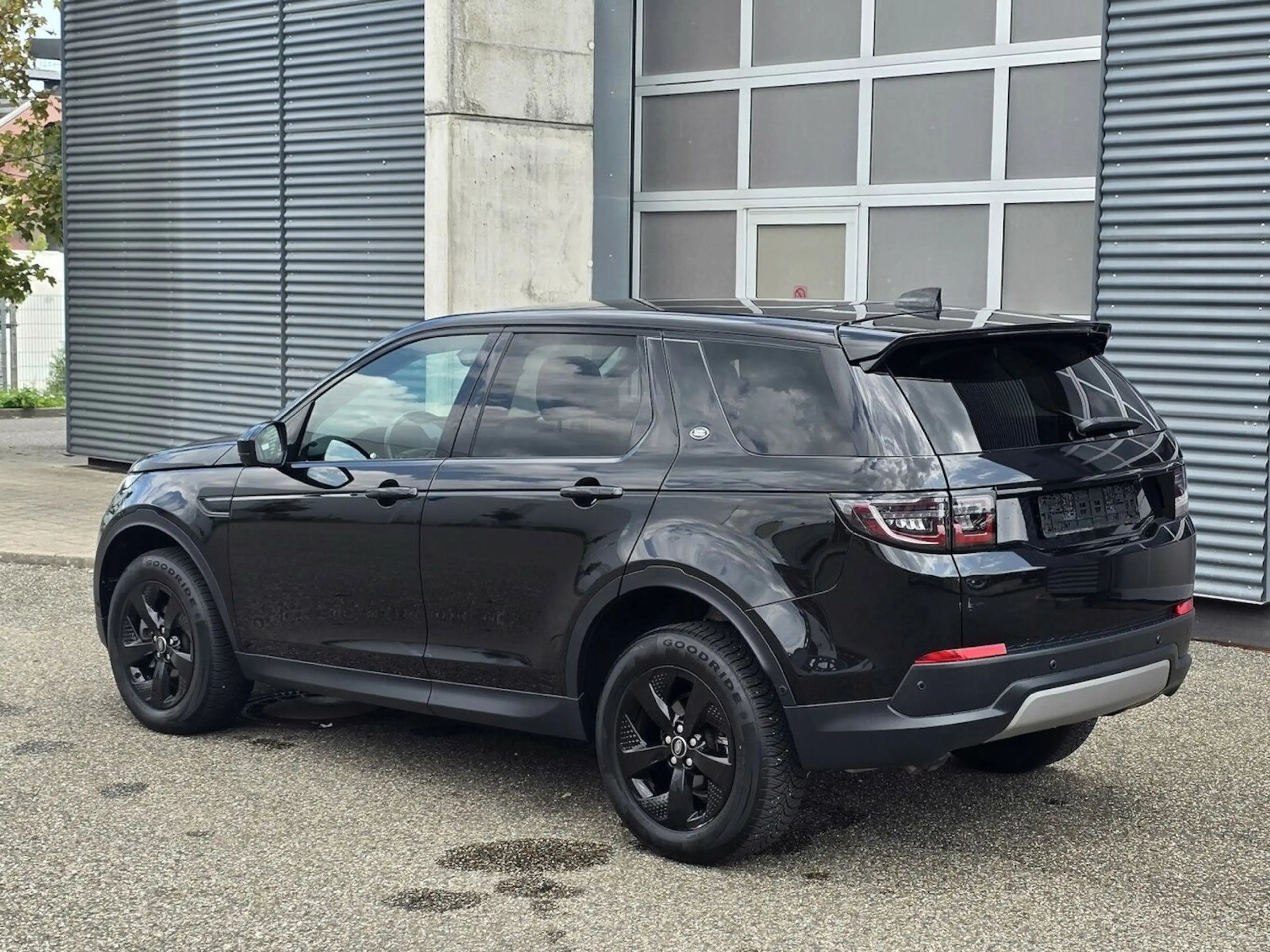 Land Rover Discovery Sport S AWD Panoramadach — photo 4