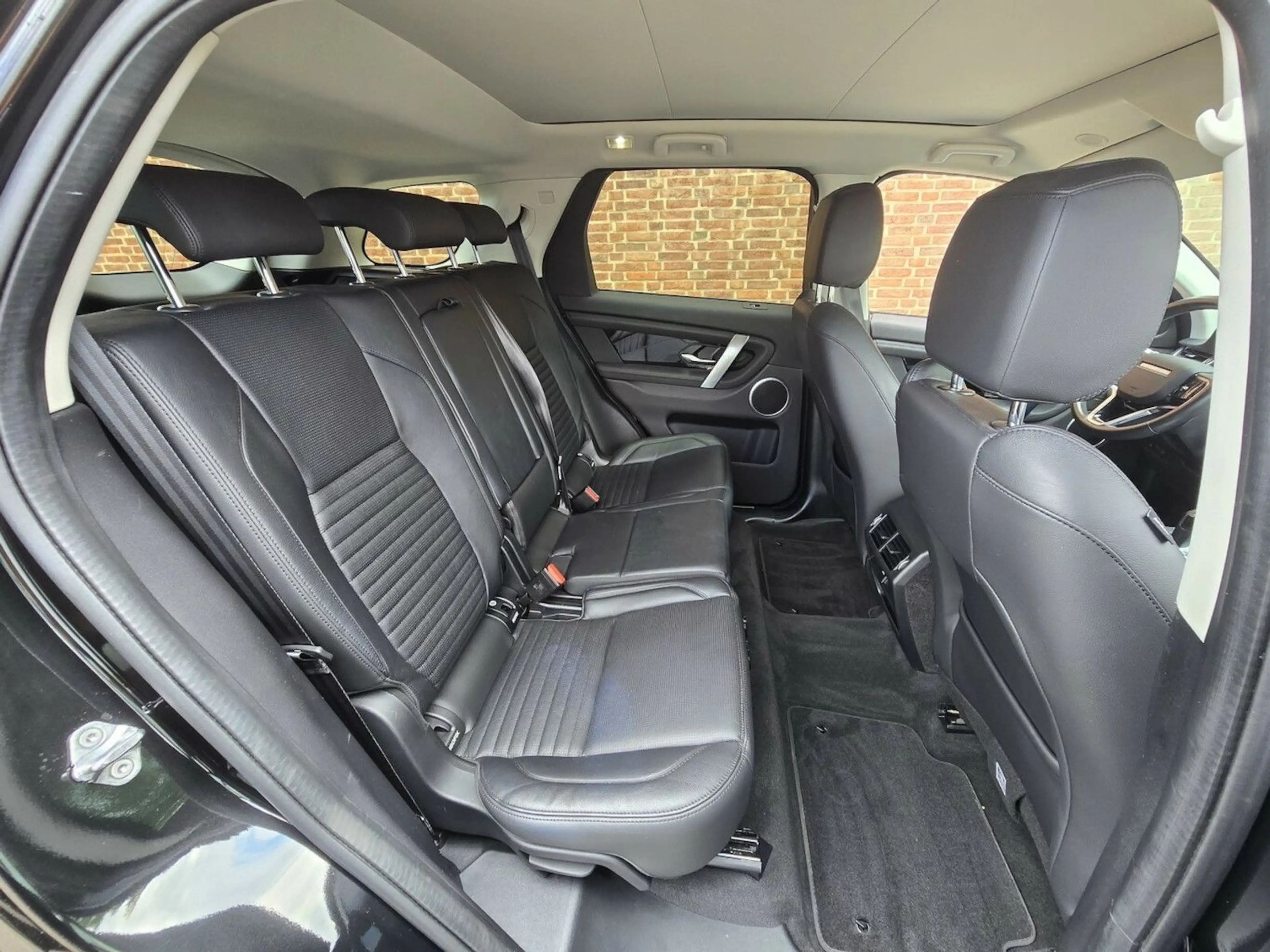 Land Rover Discovery Sport S AWD Panoramadach — photo 12